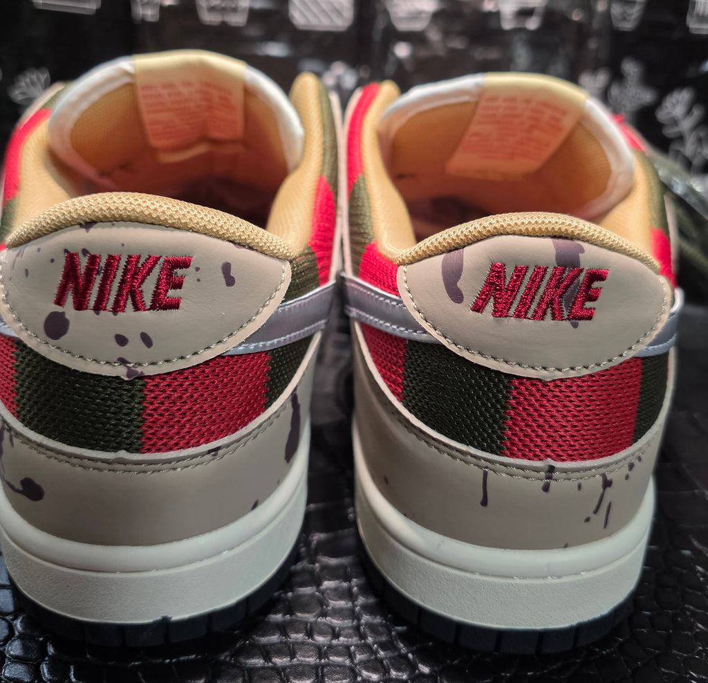 Freddy Krueger SB Dunk – Horror‑Inspired Fan Build – US 11 – New