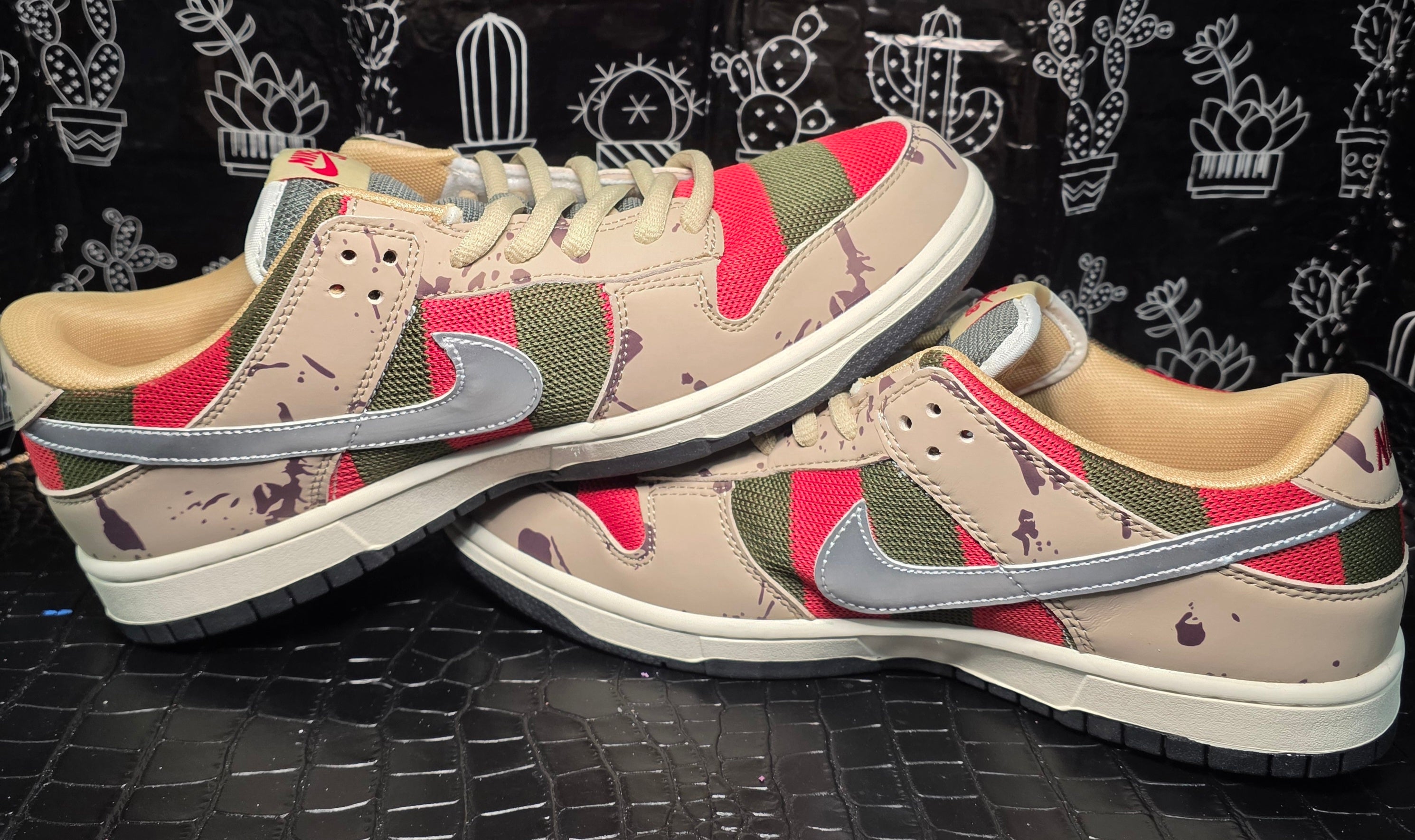 Freddy Krueger SB Dunk – Horror‑Inspired Fan Build – US 11 – New