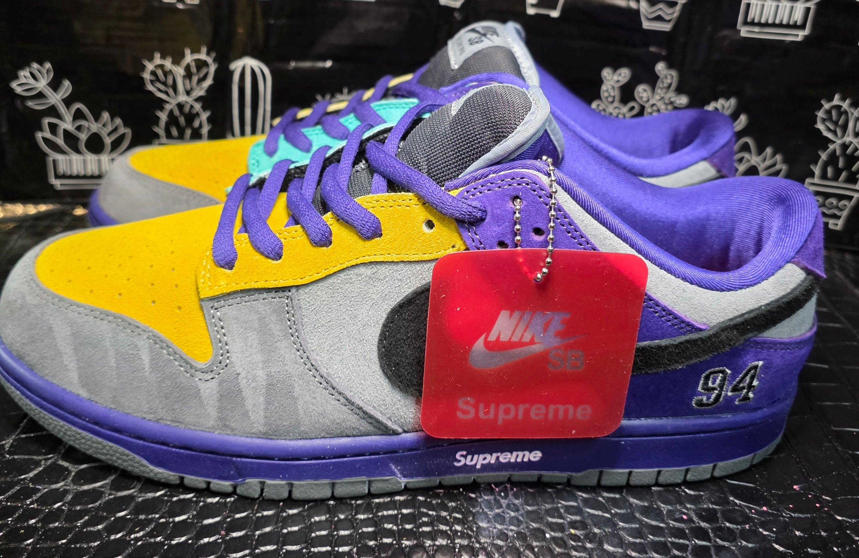 Nike SB Dunk Low “What The Supremes” — Design Inspired — Top Build
