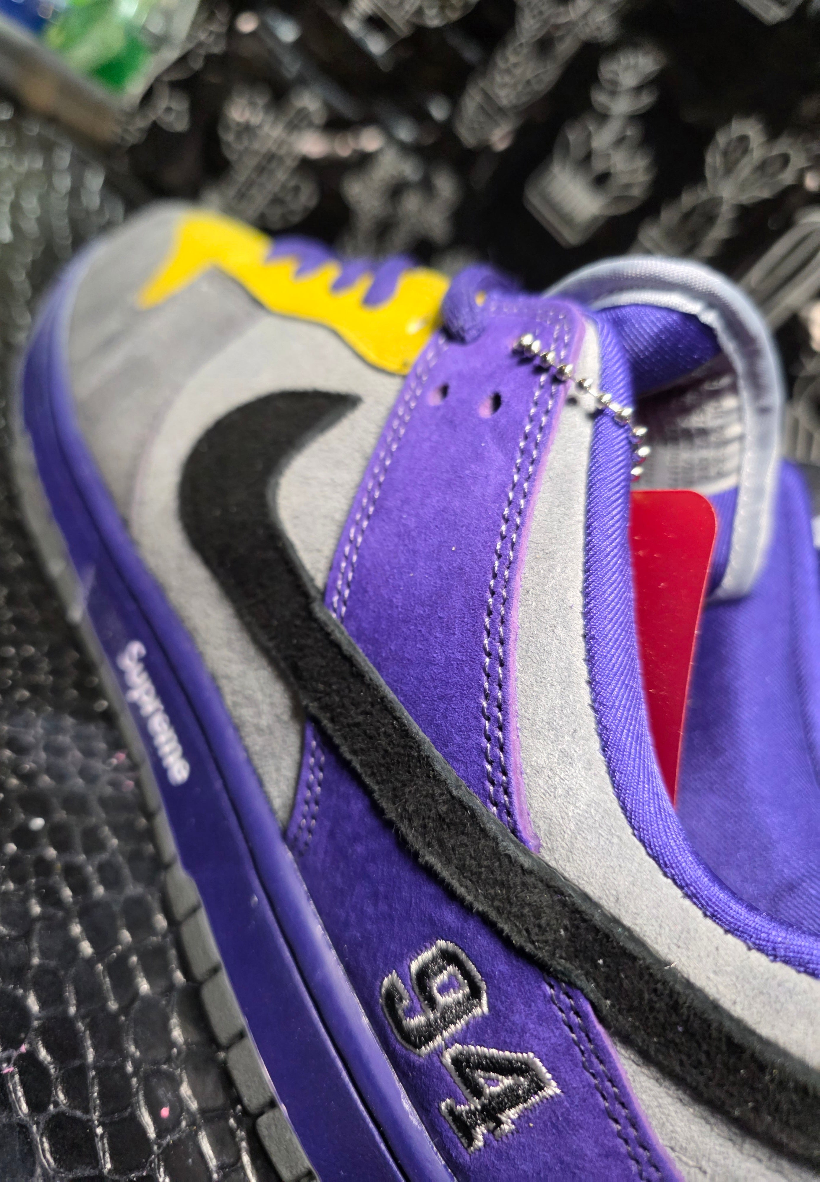 Nike SB Dunk Low “What The Supremes” — Design Inspired — Top Build — US 11 "SAMPLES"