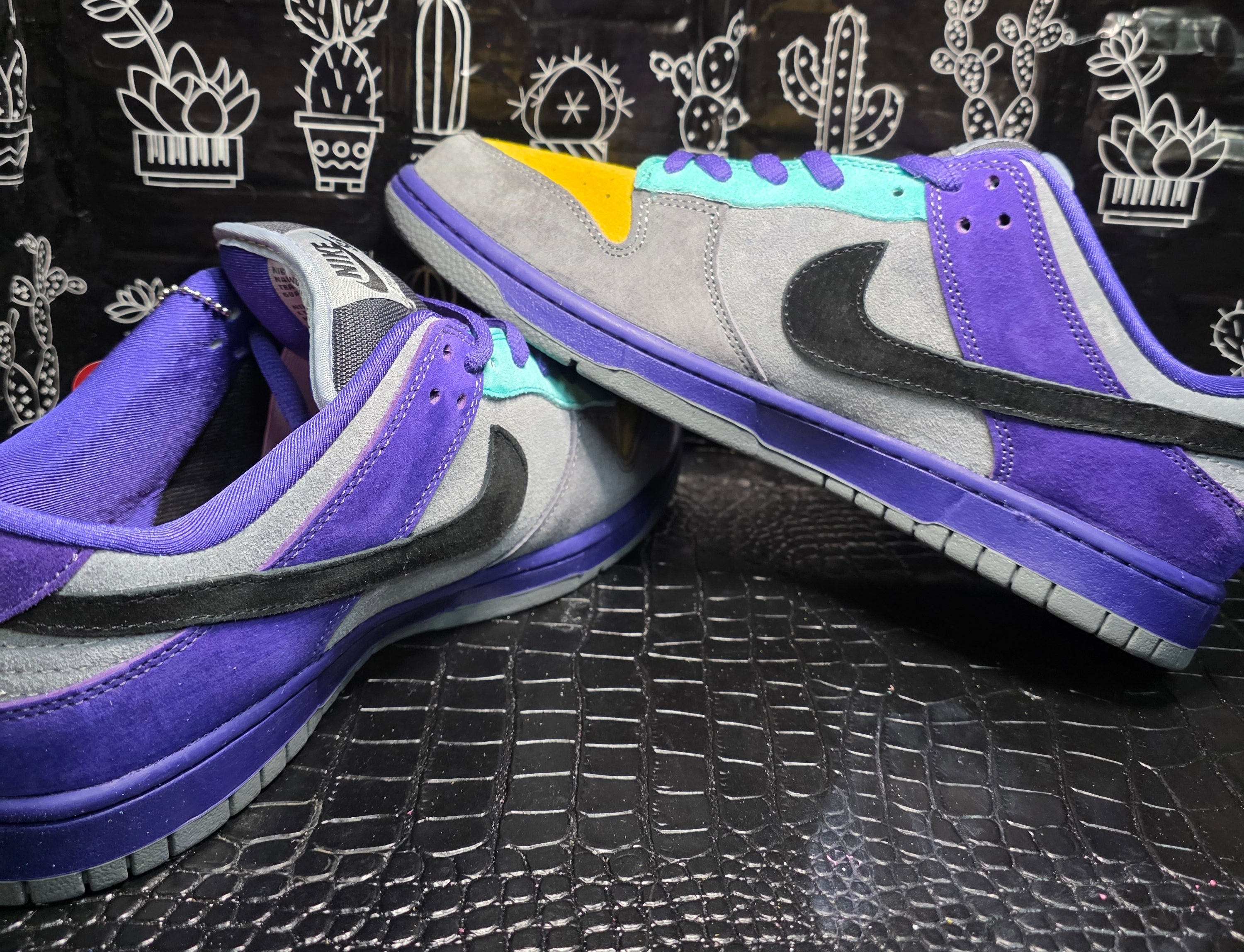 Nike SB Dunk Low “What The Supremes” — Design Inspired — Top Build — US 11 "SAMPLES"