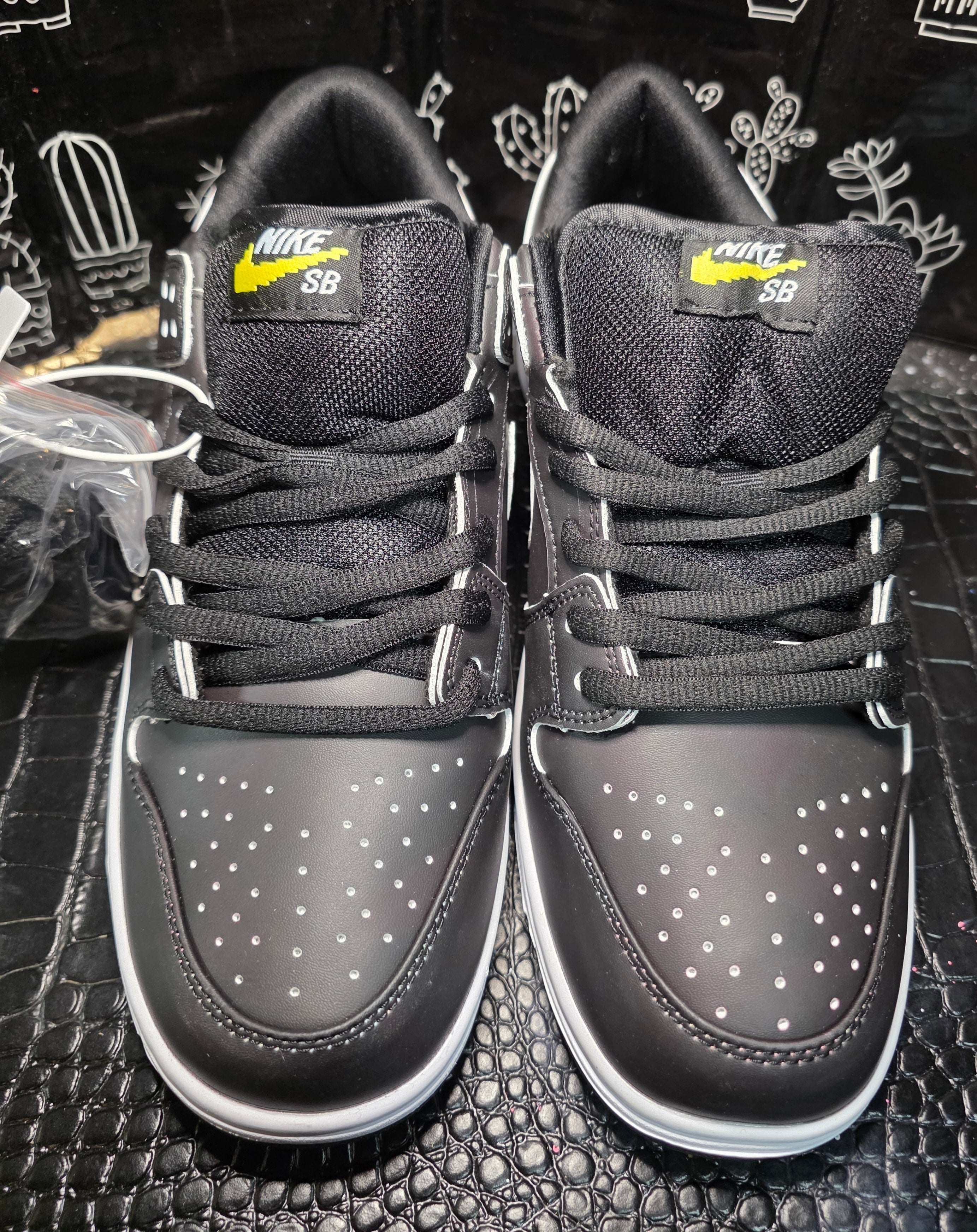 Nike SB Dunk - Design Inspired “Civilist”  Color Changing US 11