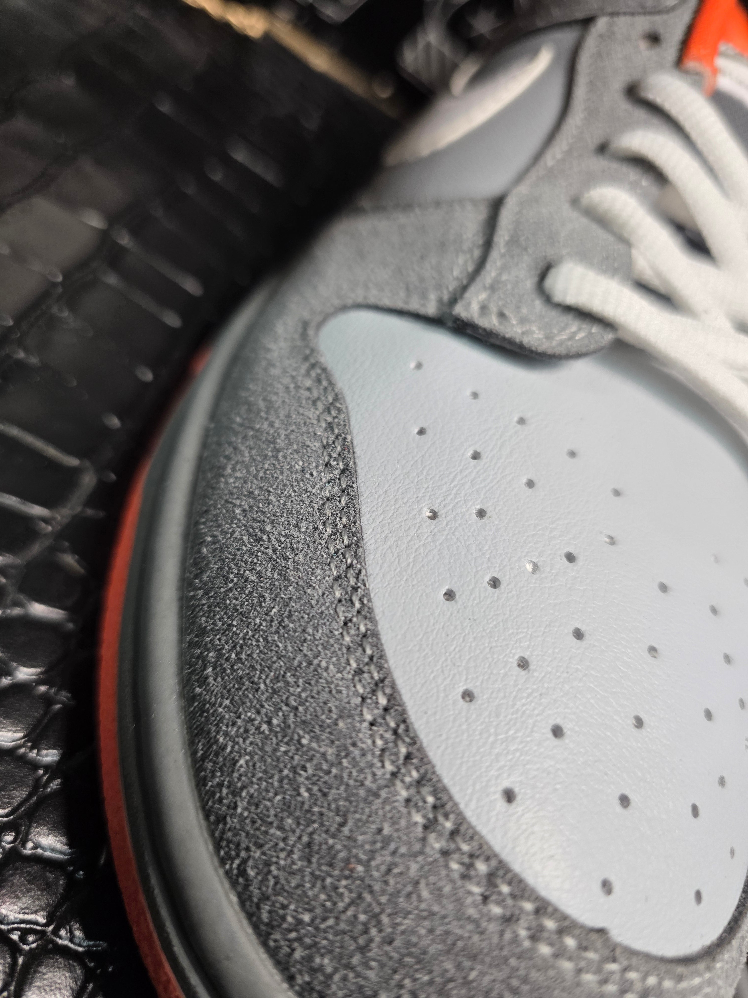 Nike SB Dunk Low “Pigeon” — Design Inspired — US 11