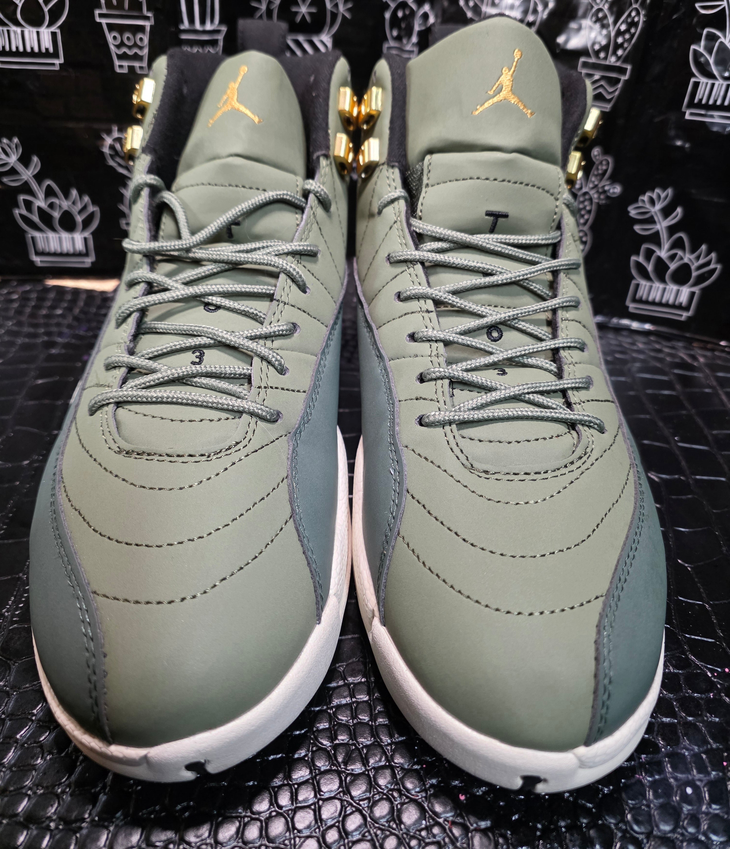 Jordan 12 “Olive” — Chris Paul Class of 2003 PE (Design‑Inspired) — US 11 — Like New
