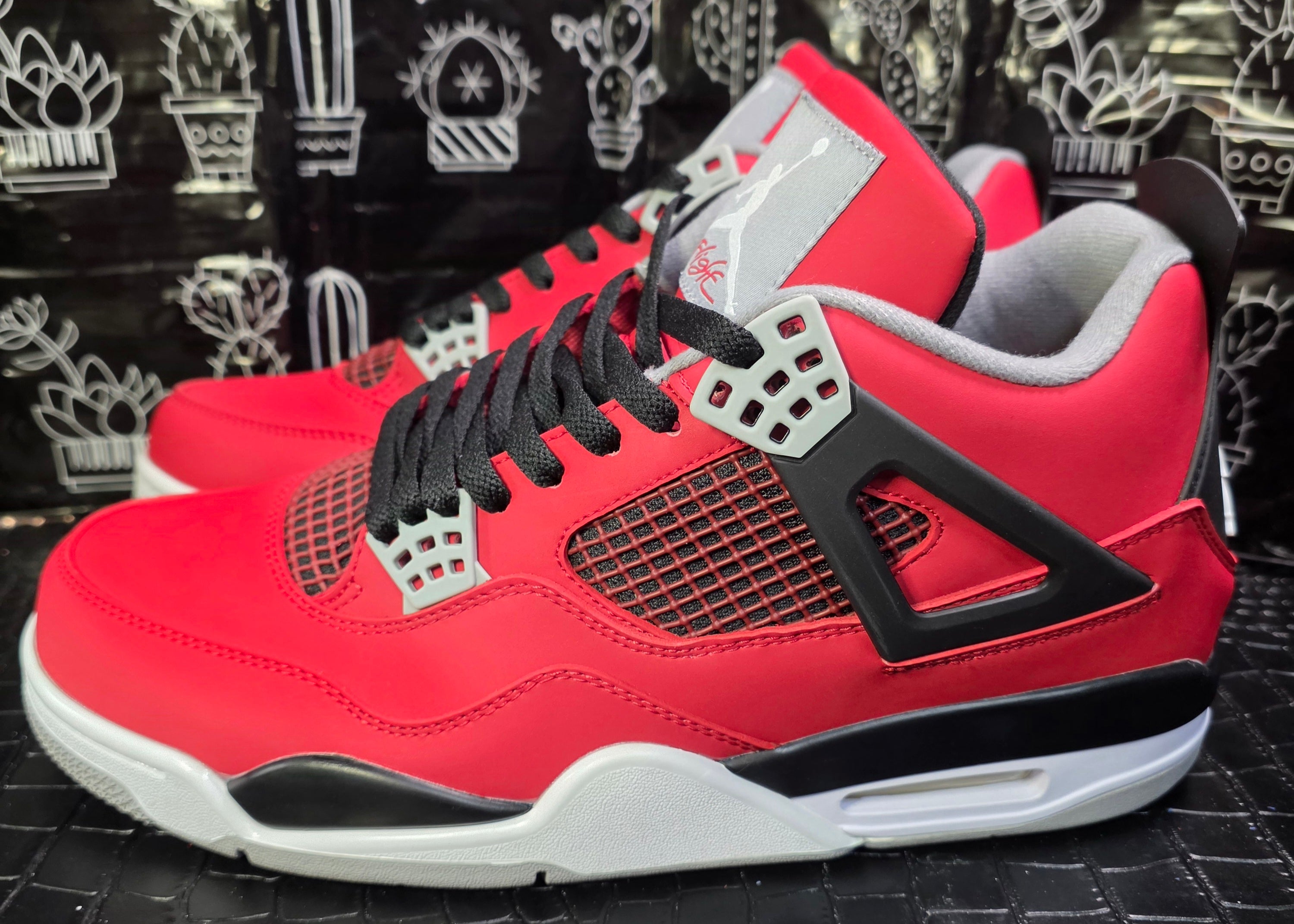 Jordan 4 “Toro Bravo” — Design Inspired — Matching Box — US 11 New