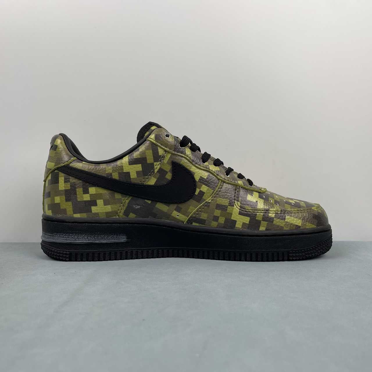 Nike Air Force 1 – Design-Inspired "Minecraft – Digital Camo" Fantasy Build AF1-024