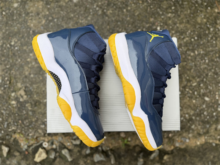 Jordan 11 - Design-Inspired "Michigan" Custom Tribute - AJ11-MICH-1134
