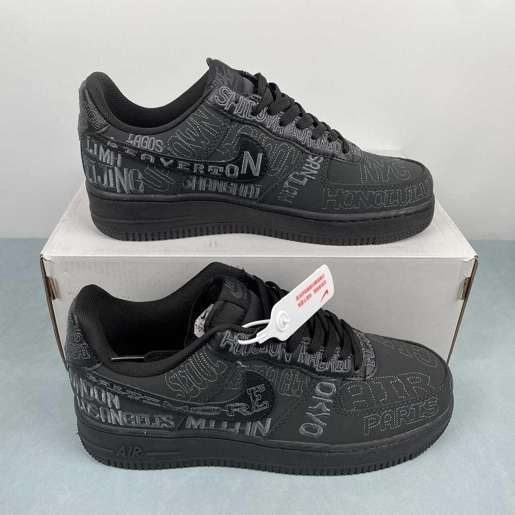 AF1-030 World Tour '82 – toe box close-up showing embossed lettering detail