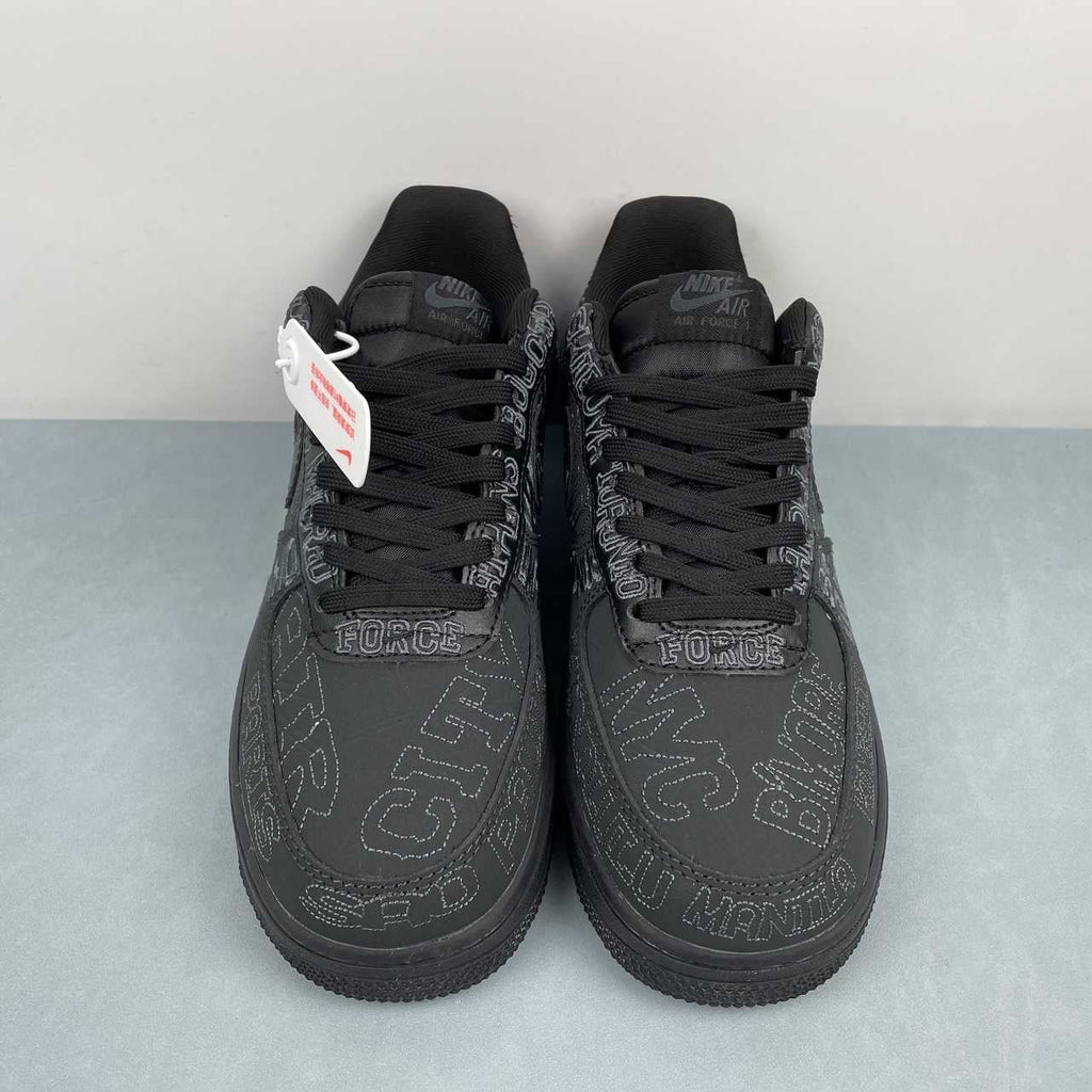 AF1-030 World Tour '82 – heel close-up showing TOUR '82 rhinestone embroidery on both shoes