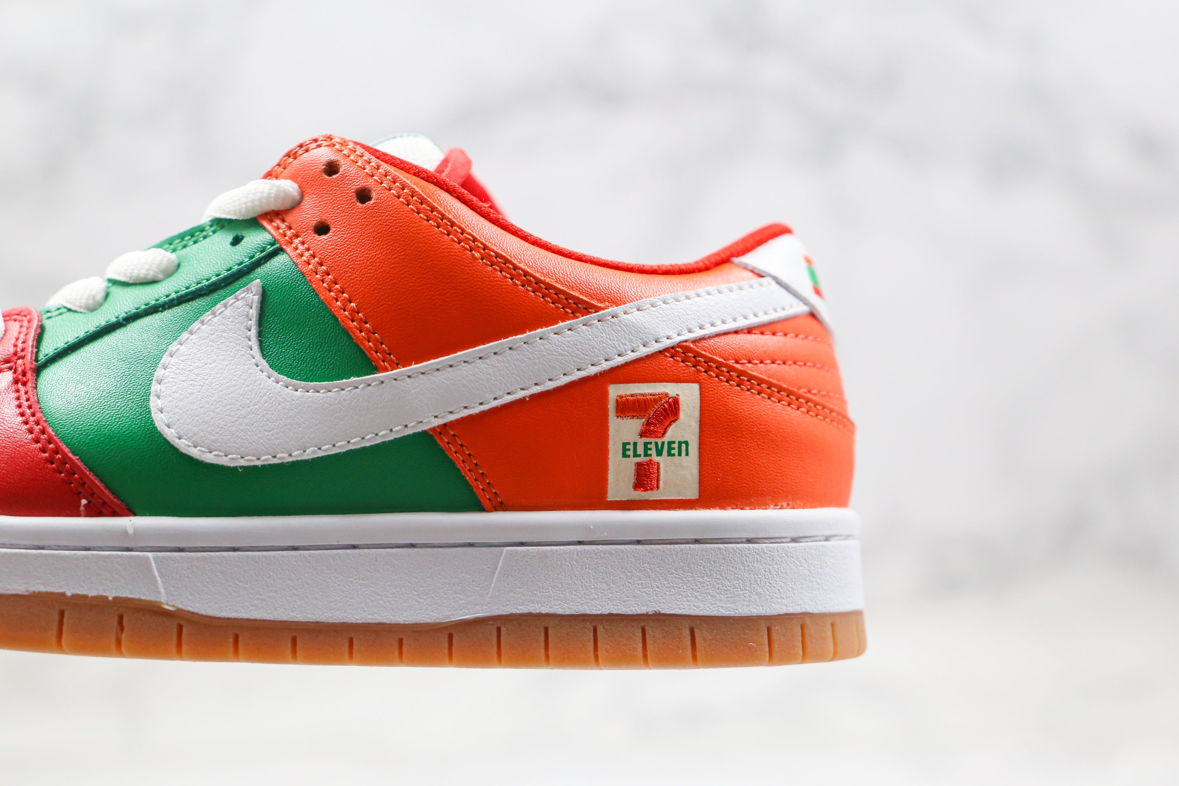 SBDNK‑034 — Nike SB Dunk Low “7‑Eleven” — Design‑Inspired