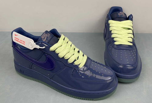 AF1-036 Tonal Navy Patent – lateral profile showing full silhouette and sage green outsole