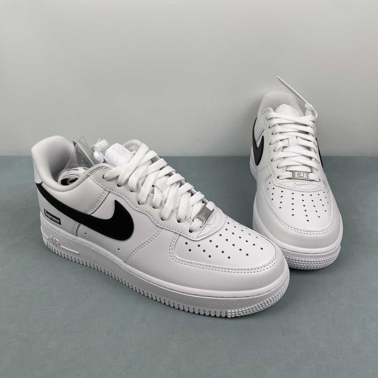 Air Force 1 – Design-Inspired "Supreme x AF1" White/Black Custom Tribute Build AF1-026