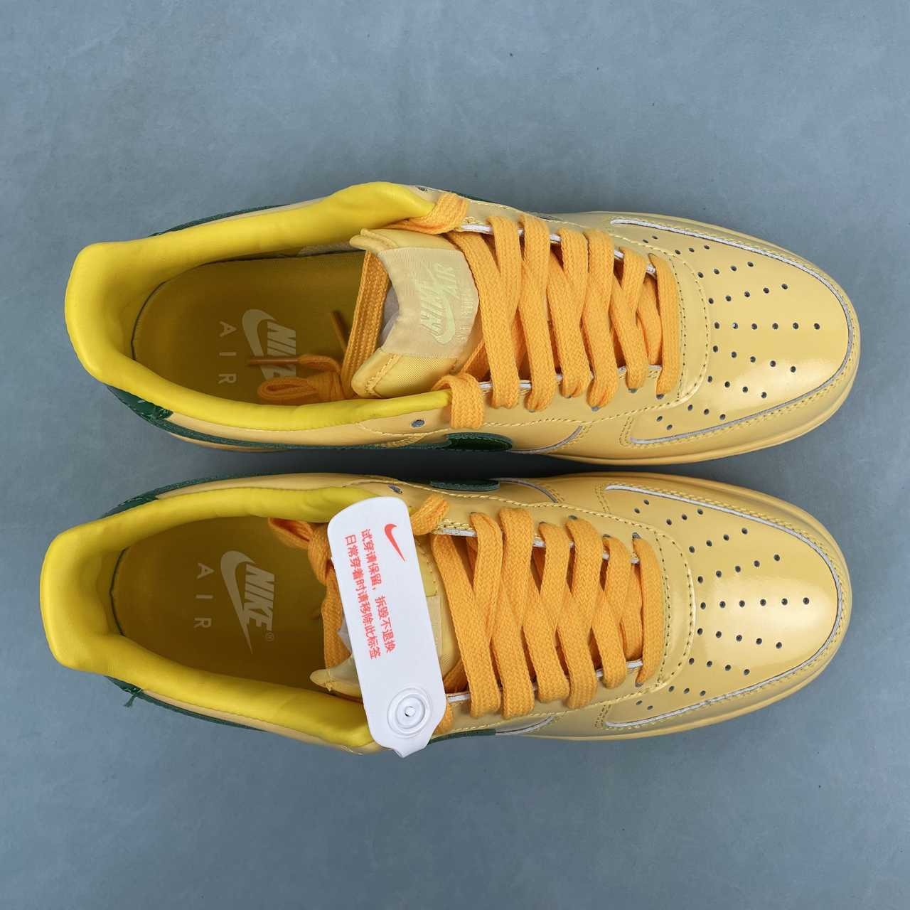 AF1-038 Vanilla Forest Patent – outsole view showing full honey gum AF1 tread pattern