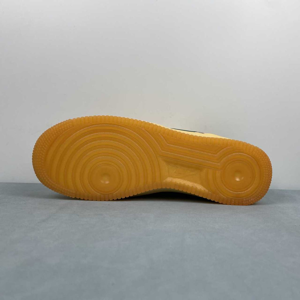 AF1-038 Vanilla Forest Patent – lateral profile medial side showing yellow collar lining and cream patent panels