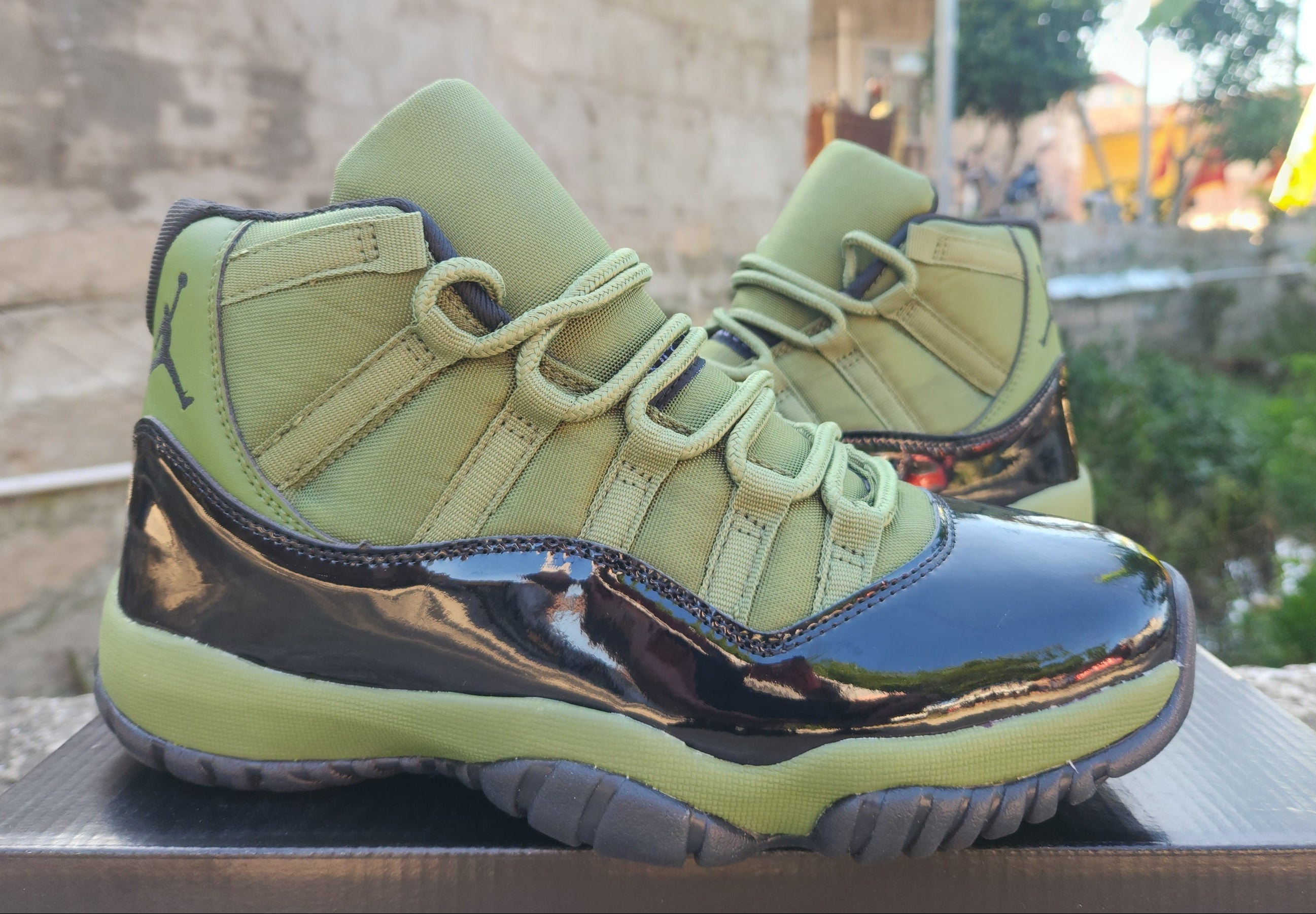 Jordan 11 – Design-Inspired "Army Green / Black Patent" Custom Tribute Build AJ11-ARMYGREEN-1103