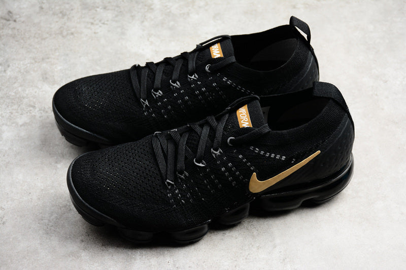 VMP‑BLKGOLD‑002 — Nike Air VaporMax Flyknit — Black/Gold — Design‑Inspired