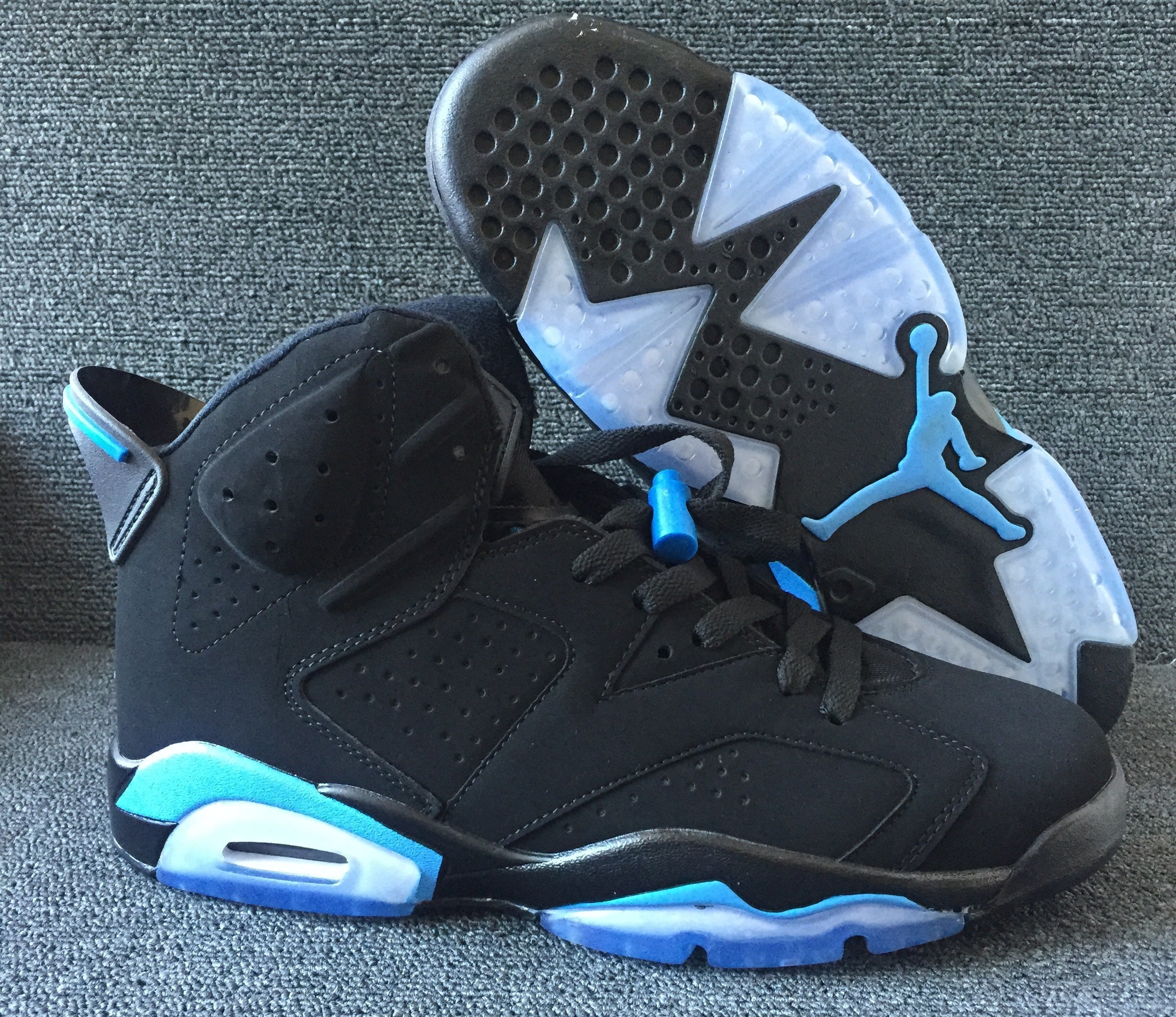 Jordan 6 - Design-Inspired "UNC Black" Custom Tribute Build AJ6-BLKUNC-604