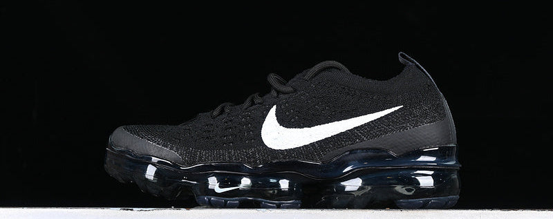 VMP‑BLKWHT‑004 — Nike Air VaporMax Flyknit — Black/White — Design‑Inspired