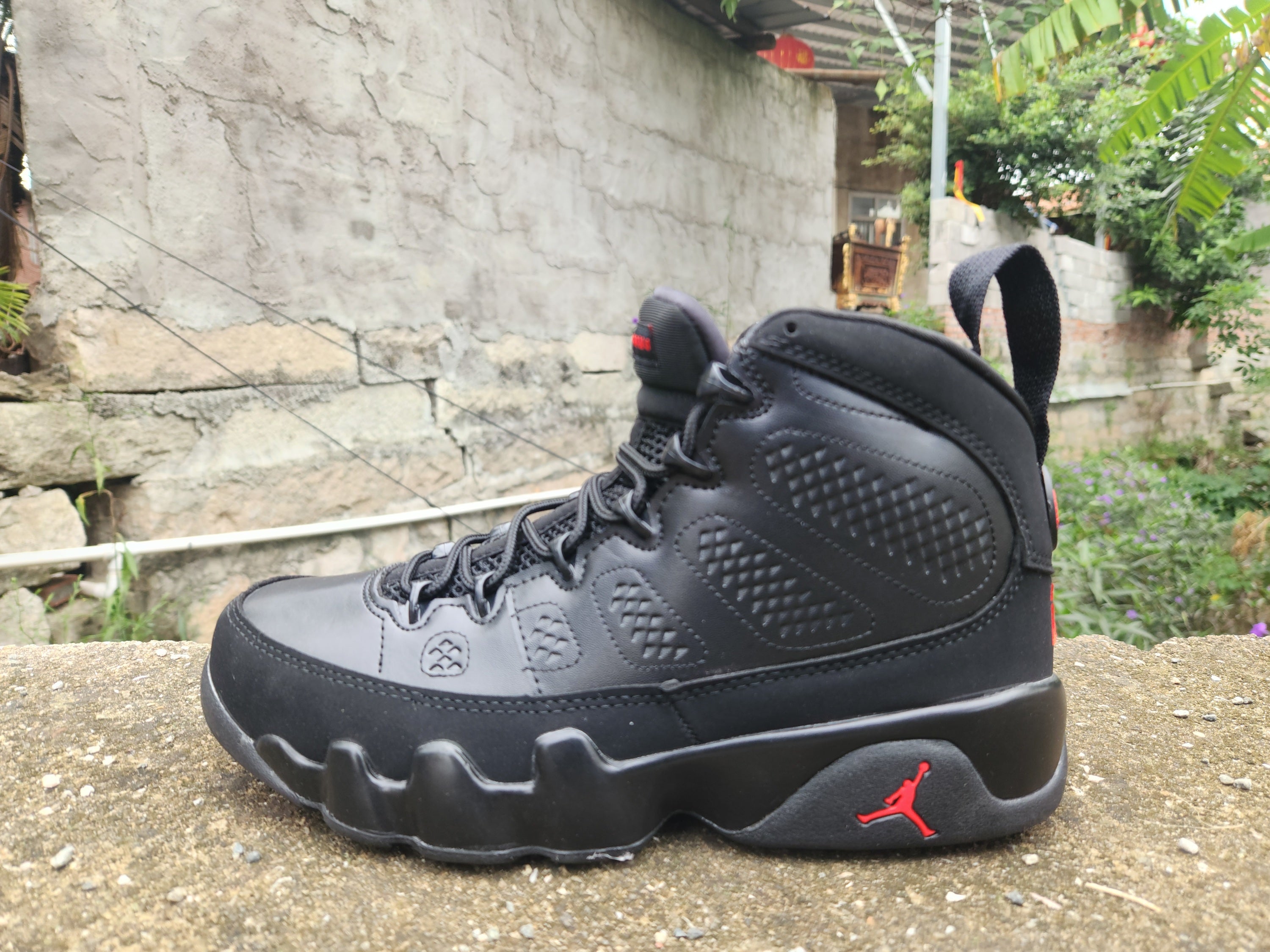 Jordan 9 – Design-Inspired "Bred" Custom Tribute Build AJ9-BRED-902