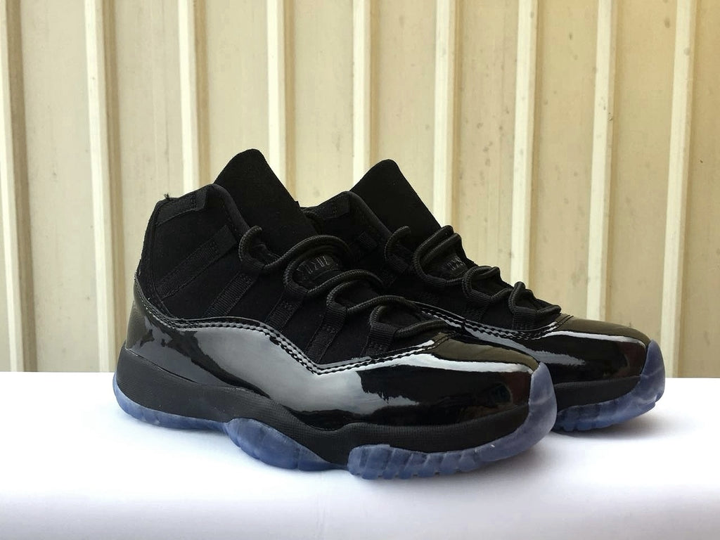 1106 — Jordan 11 “Cap &amp; Gown” — Design‑Inspired