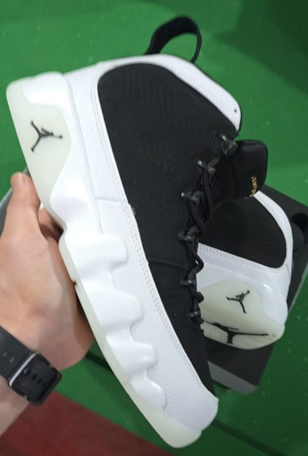 905 — Jordan 9 “City of Flight” — Design‑Inspired