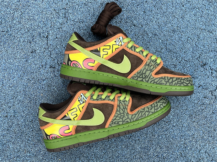 SBDNK‑005 — Nike SB Dunk Low “De La Soul” — Brown/Green/Graphic — Design‑Inspired