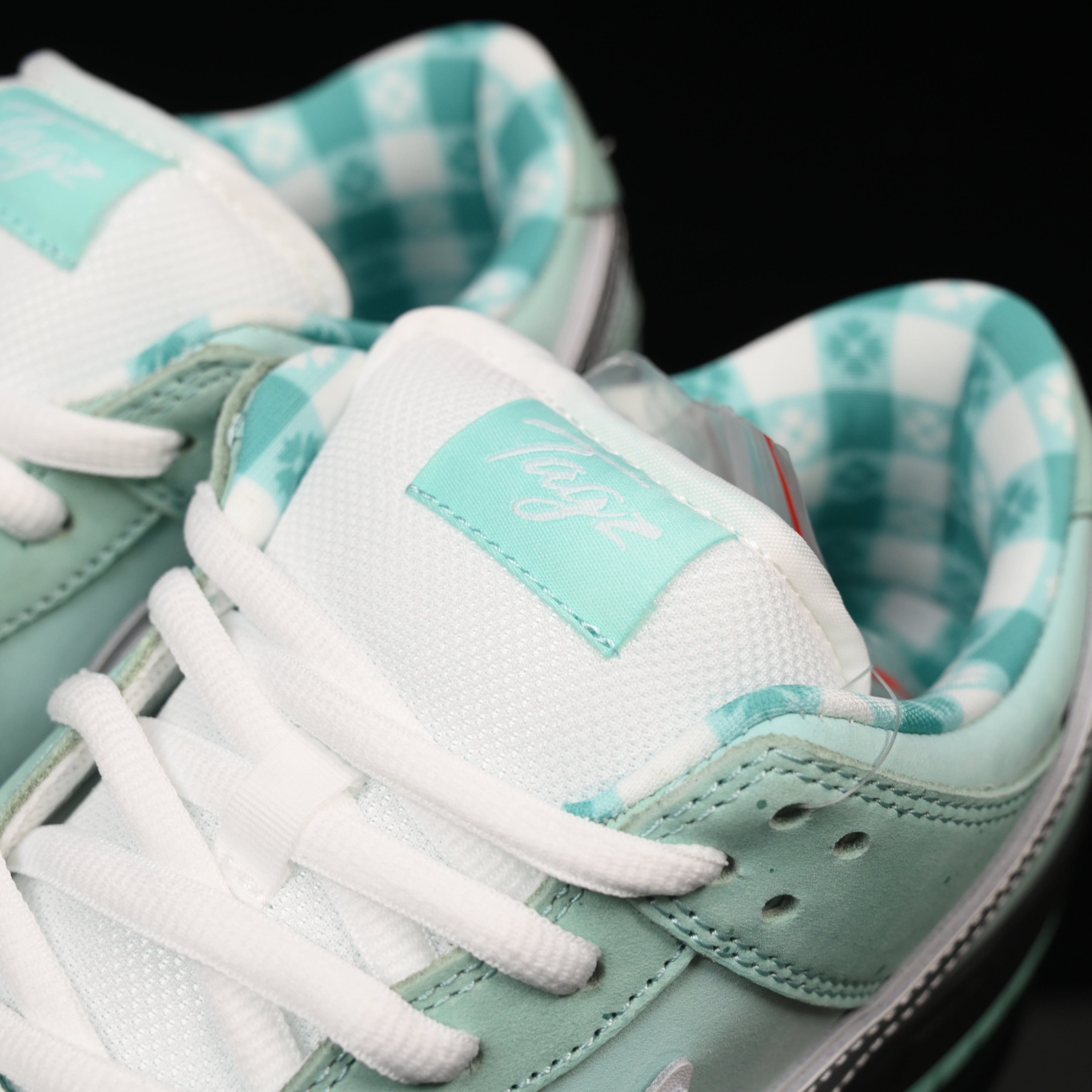 Nike SB Dunk Low – Design-Inspired "TAGZ Diamond Lobsters" Custom Tribute Build SBDNK‑072