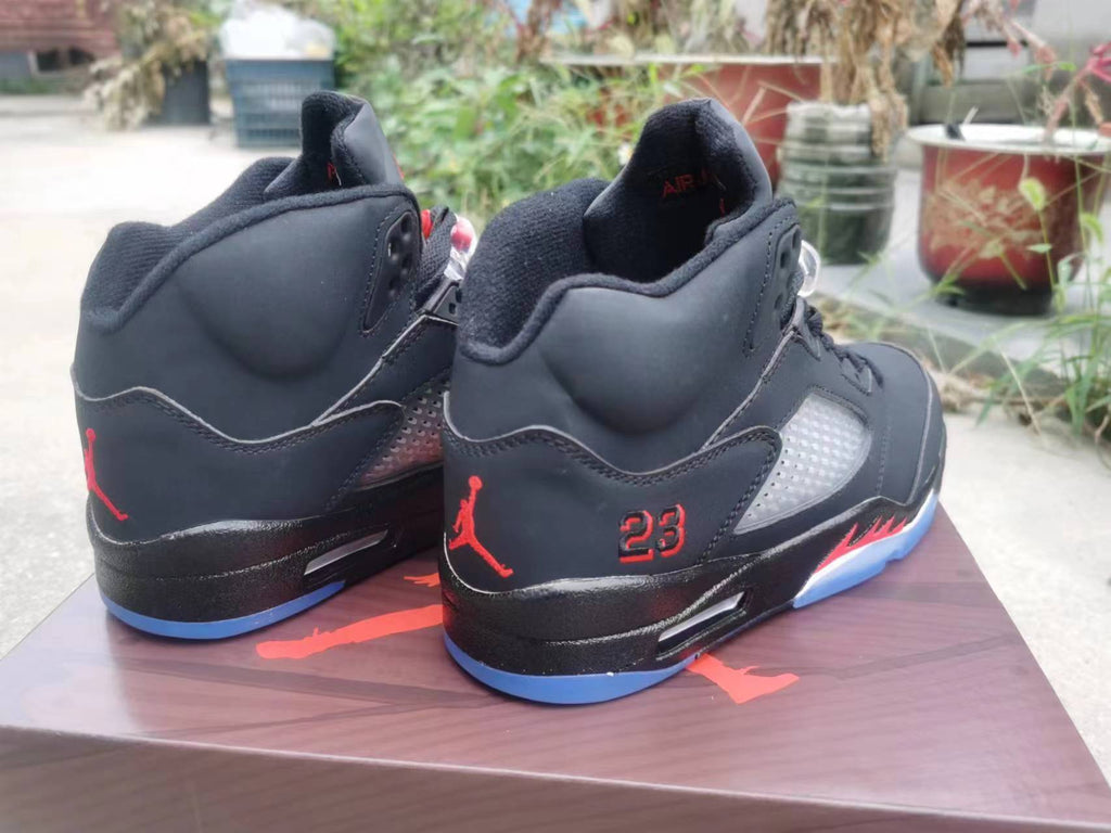 Jordan 5 – Design-Inspired "Raging Bull Black" Custom Tribute Build AJ5-RAGINGBLACK-506