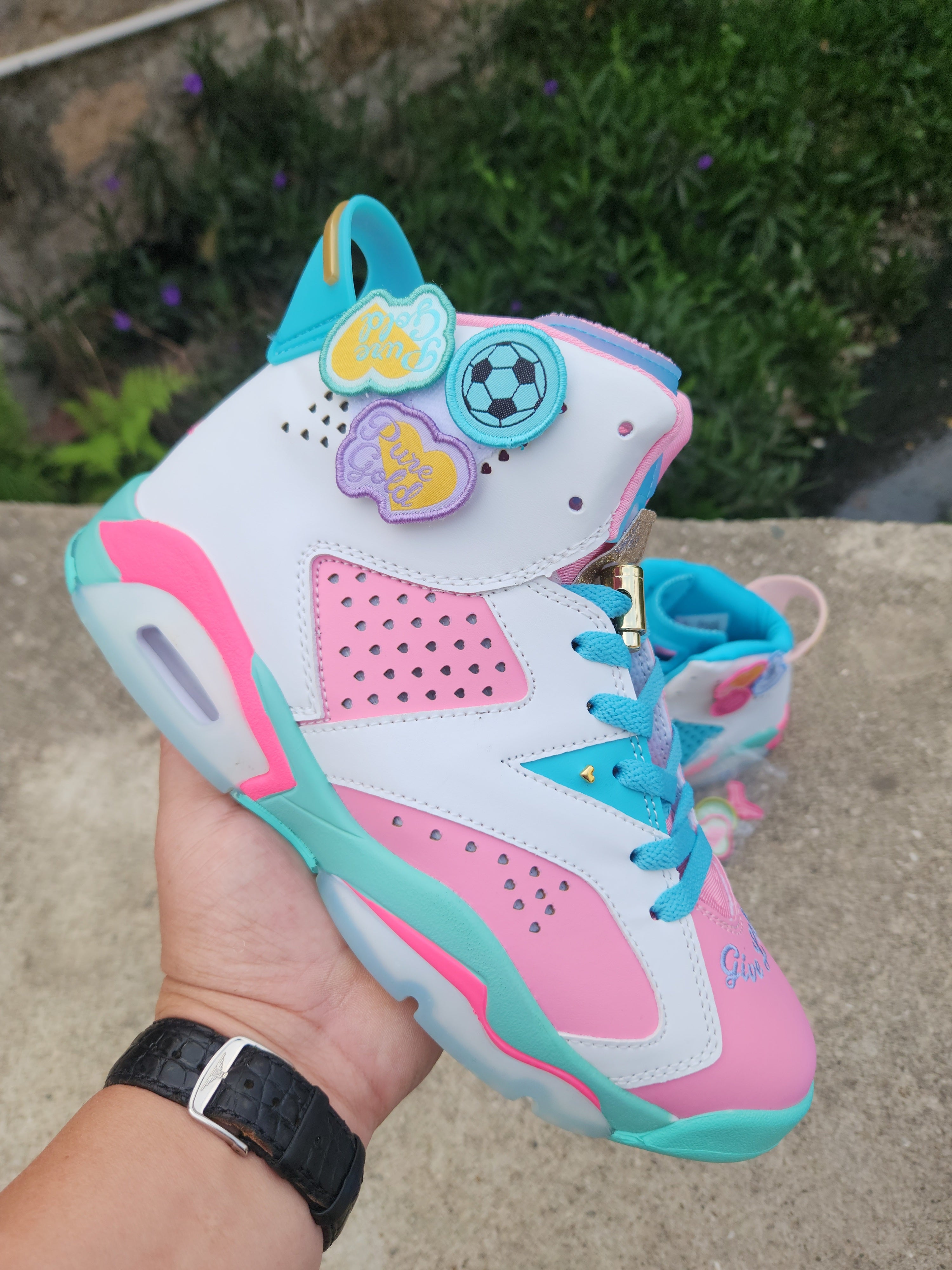 607 — Jordan 6 “Doernbecher GS” — Design‑Inspired Sneaker