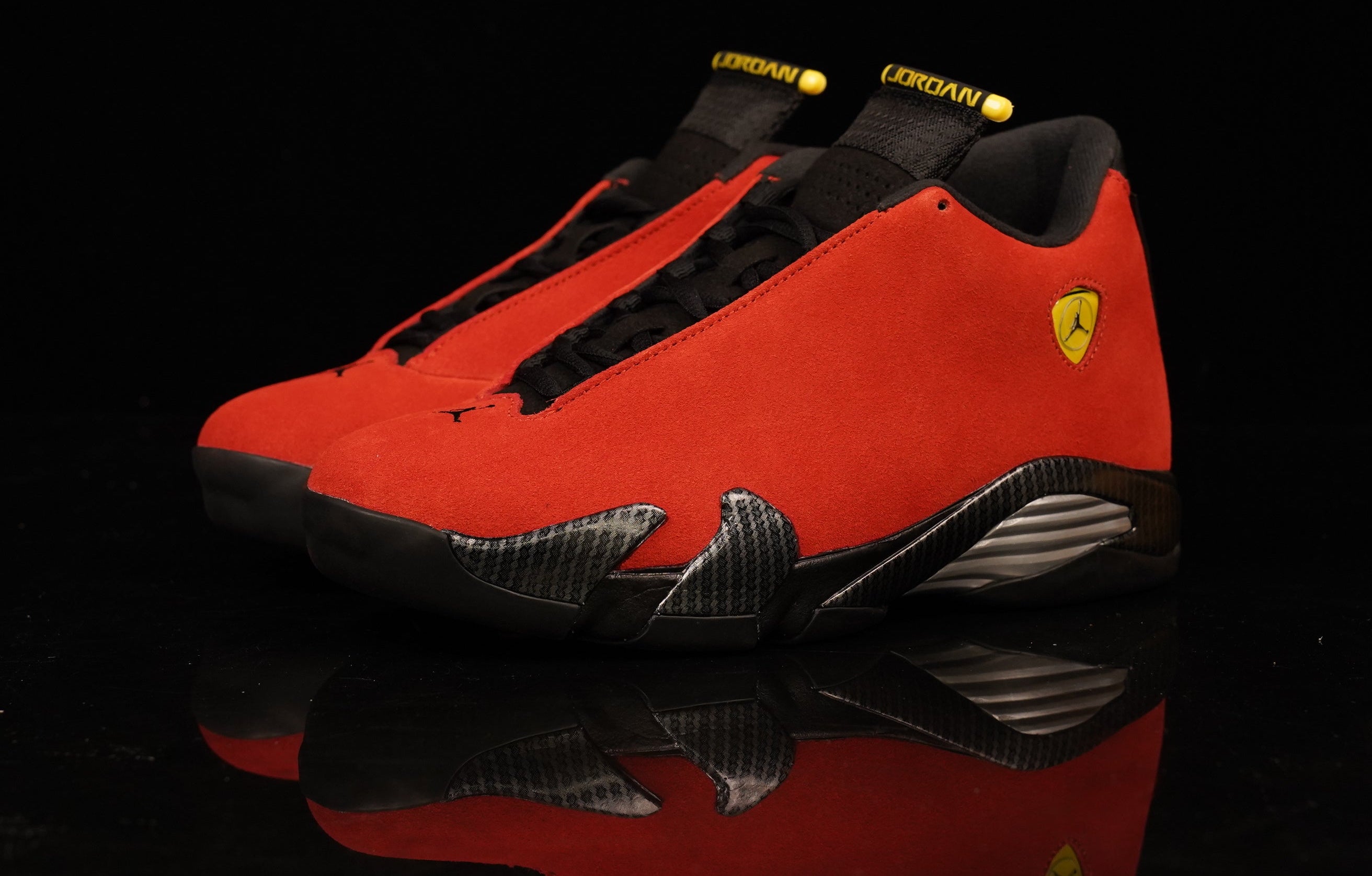 Jordan 14 – Design-Inspired "Red Ferrari" Custom Tribute Build AJ14‑RFERRARI‑1402