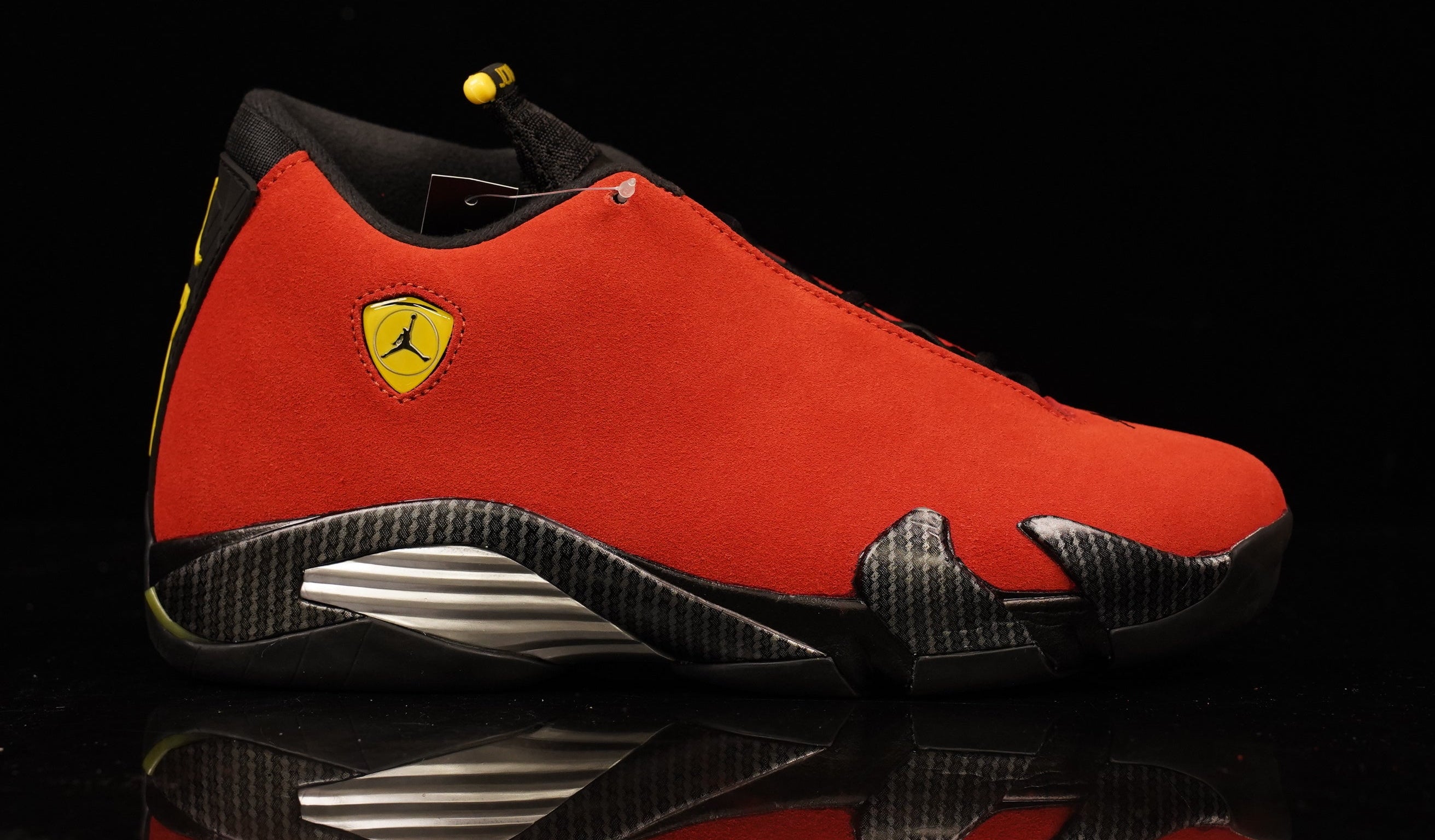 Jordan 14 – Design-Inspired "Red Ferrari" Custom Tribute Build AJ14‑RFERRARI‑1402