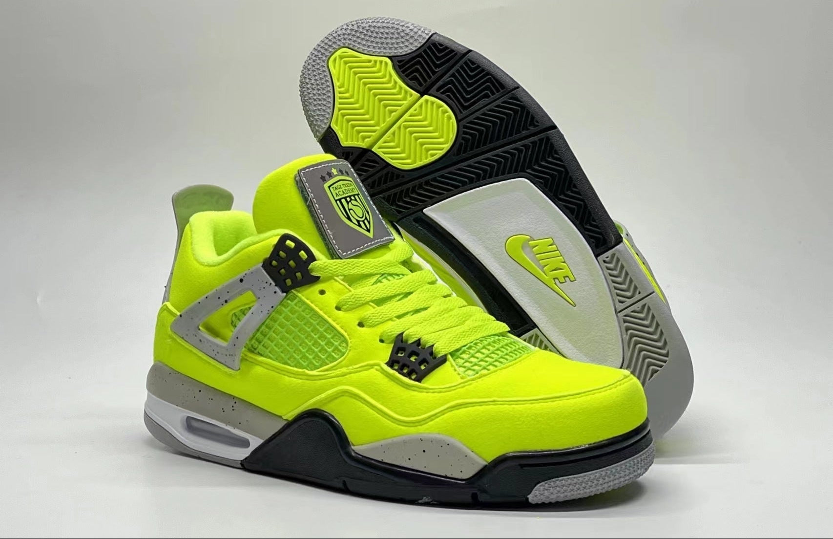 Jordan 4 – Design-Inspired "Volt" Custom Tribute Build AJ4-VOLT-415