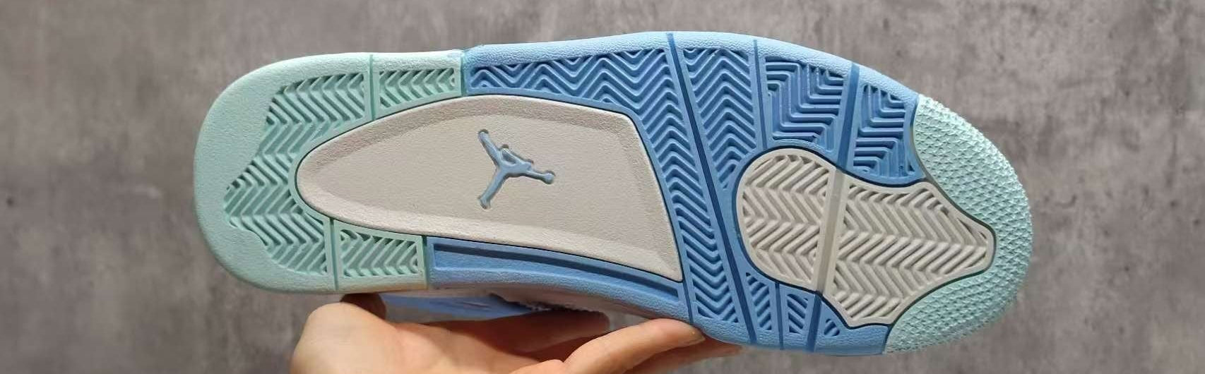 Jordan 4 – Design-Inspired "Forget Me Nots" Custom Tribute Build AJ4-FORGETMENOT-417