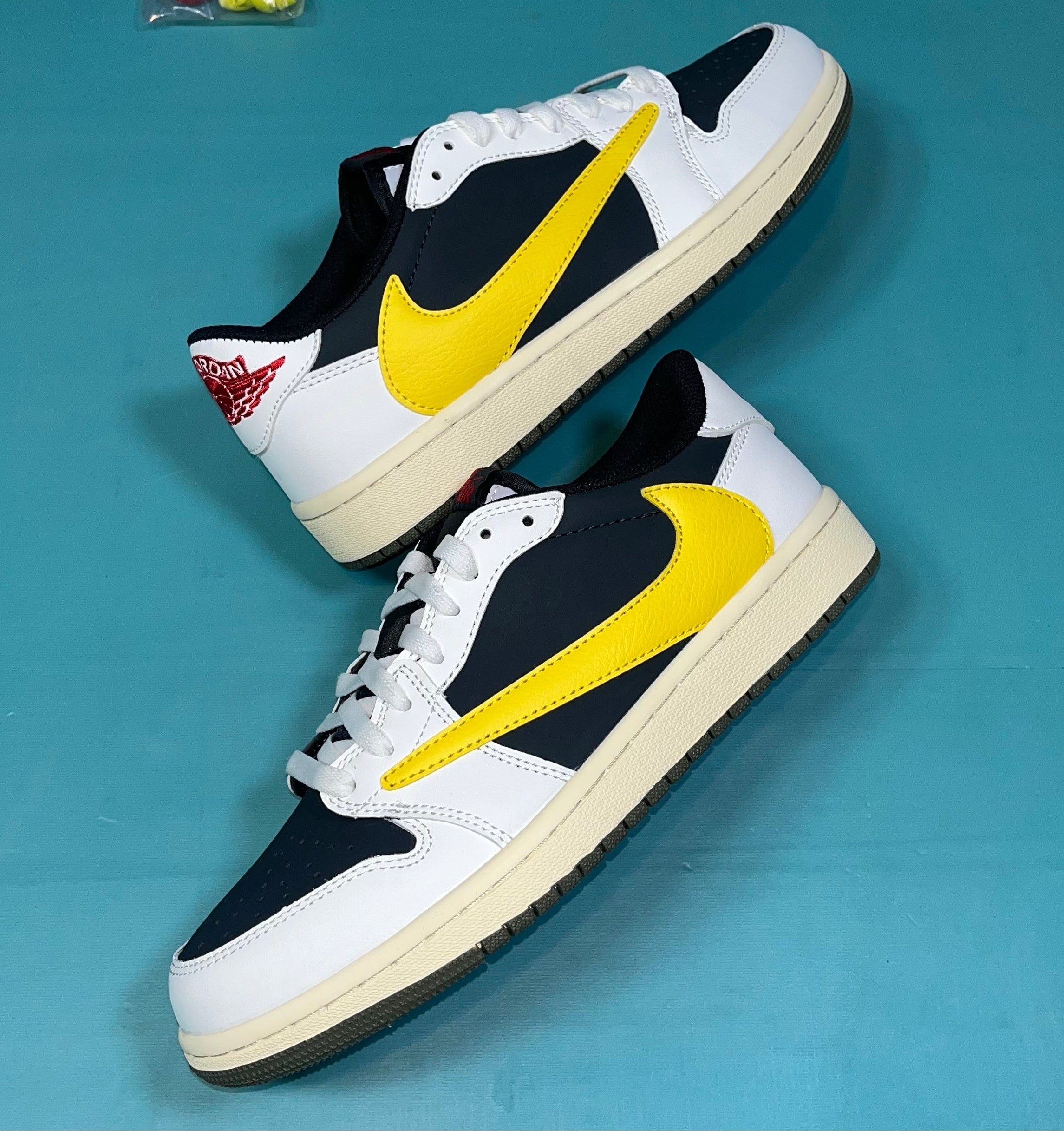 TS‑JRDNS‑014 — Jordan 1 Low Travis Scott “Black &amp; Yellow Sail” — Fantasy Build