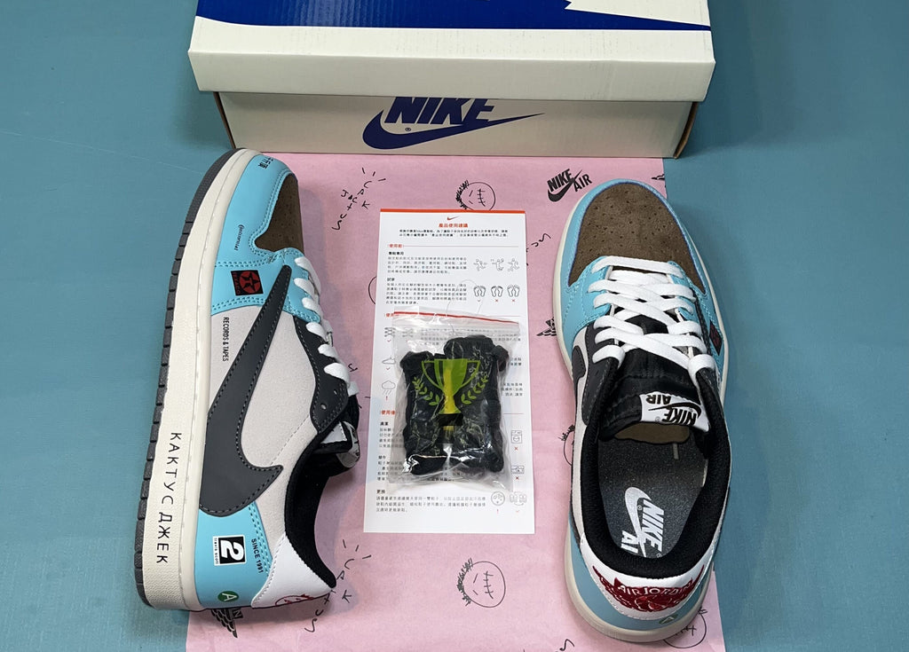 TS‑JRDNS‑015 — Jordan 1 Low Travis Scott “Cactus Records” — Fantasy Build