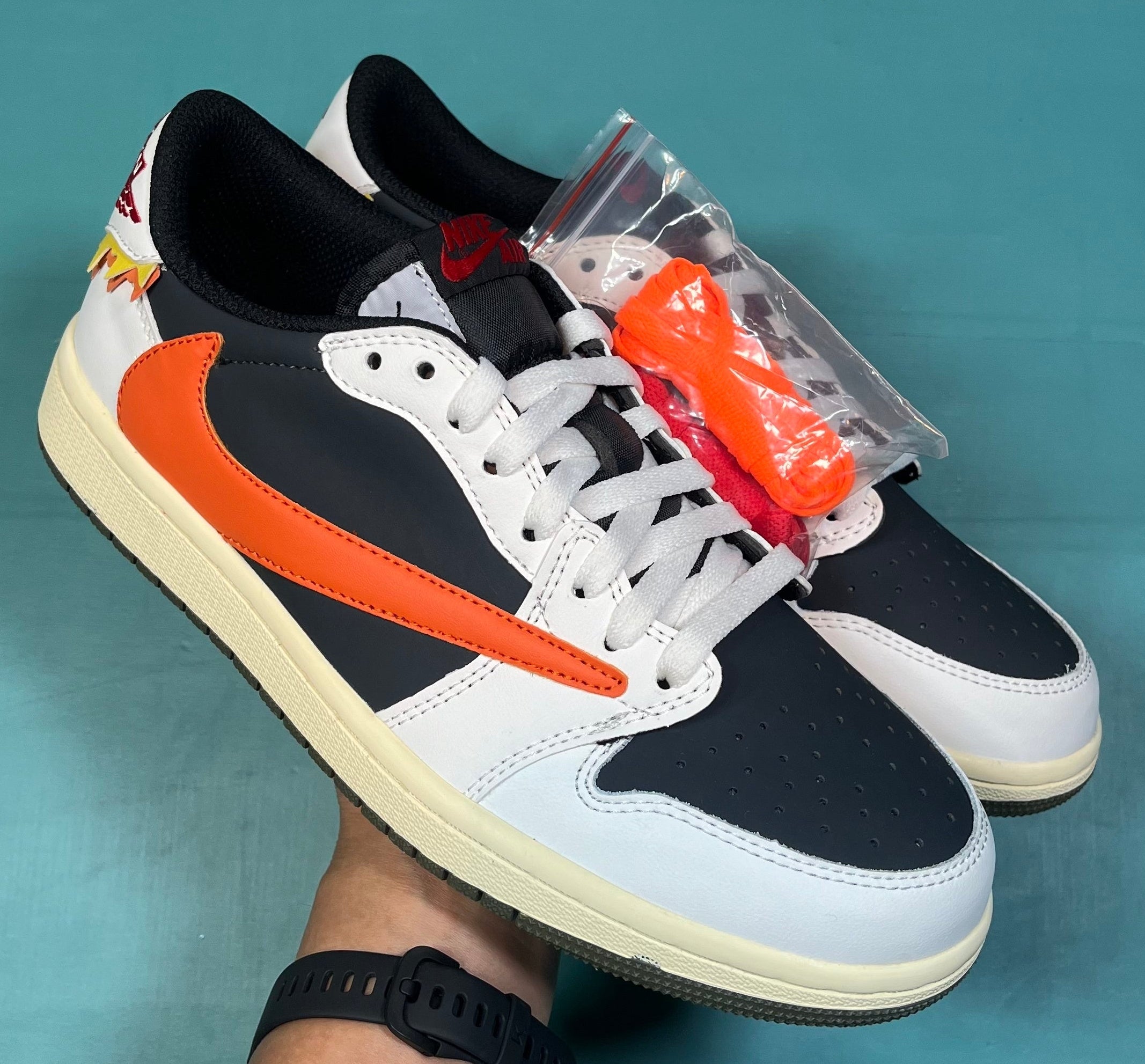 TS‑JRDNS‑022 — Jordan 1 Low Travis Scott “La Flames” — Fantasy Build