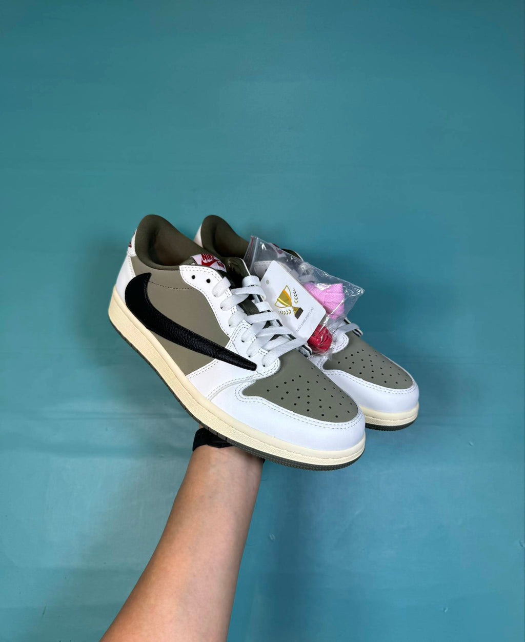 TS‑JRDNS‑003 — Jordan 1 Low Travis Scott “Medium Olive” — Design‑Inspired