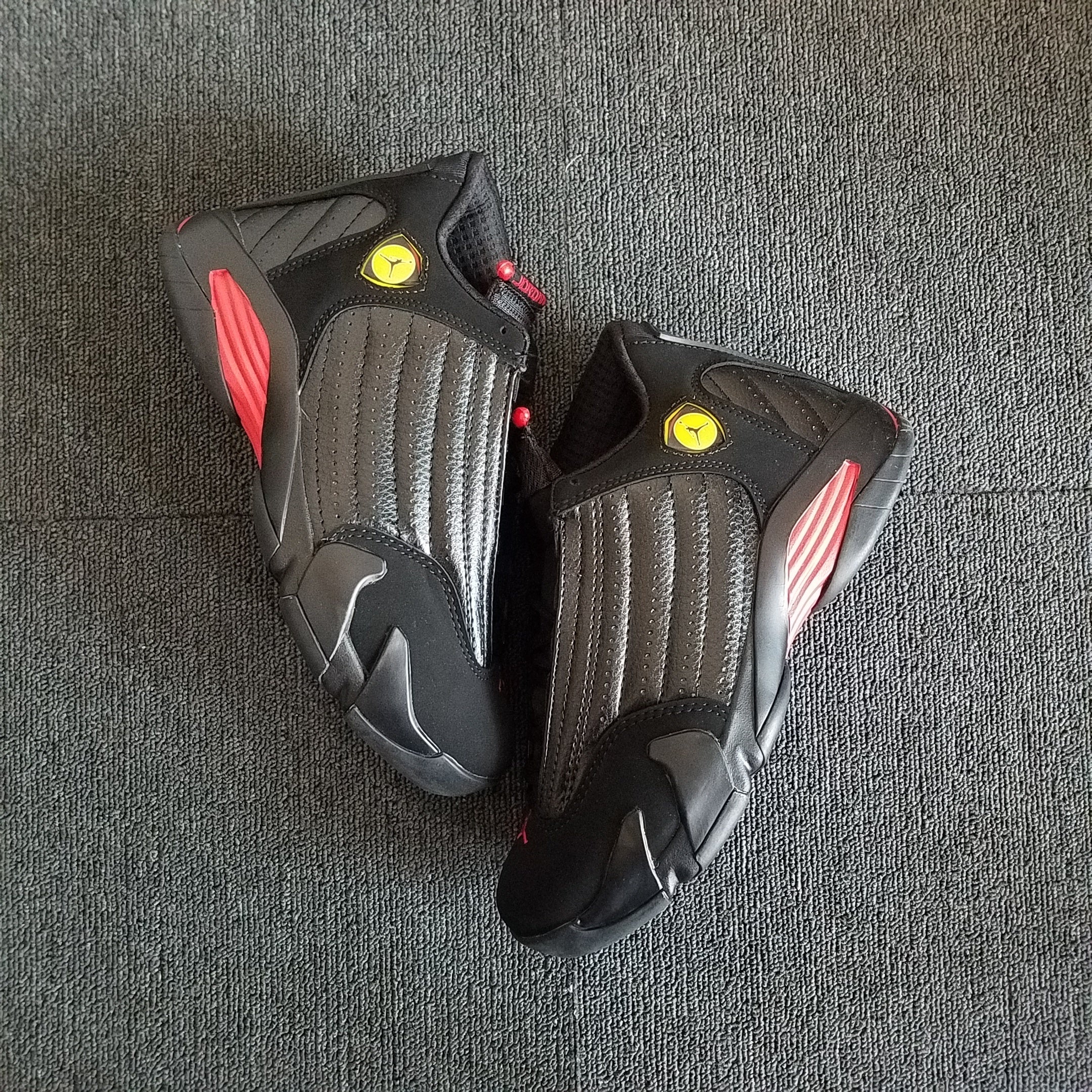 1404 — Jordan 14 “Last Shot” — Black/Varsity Red — Design‑Inspired