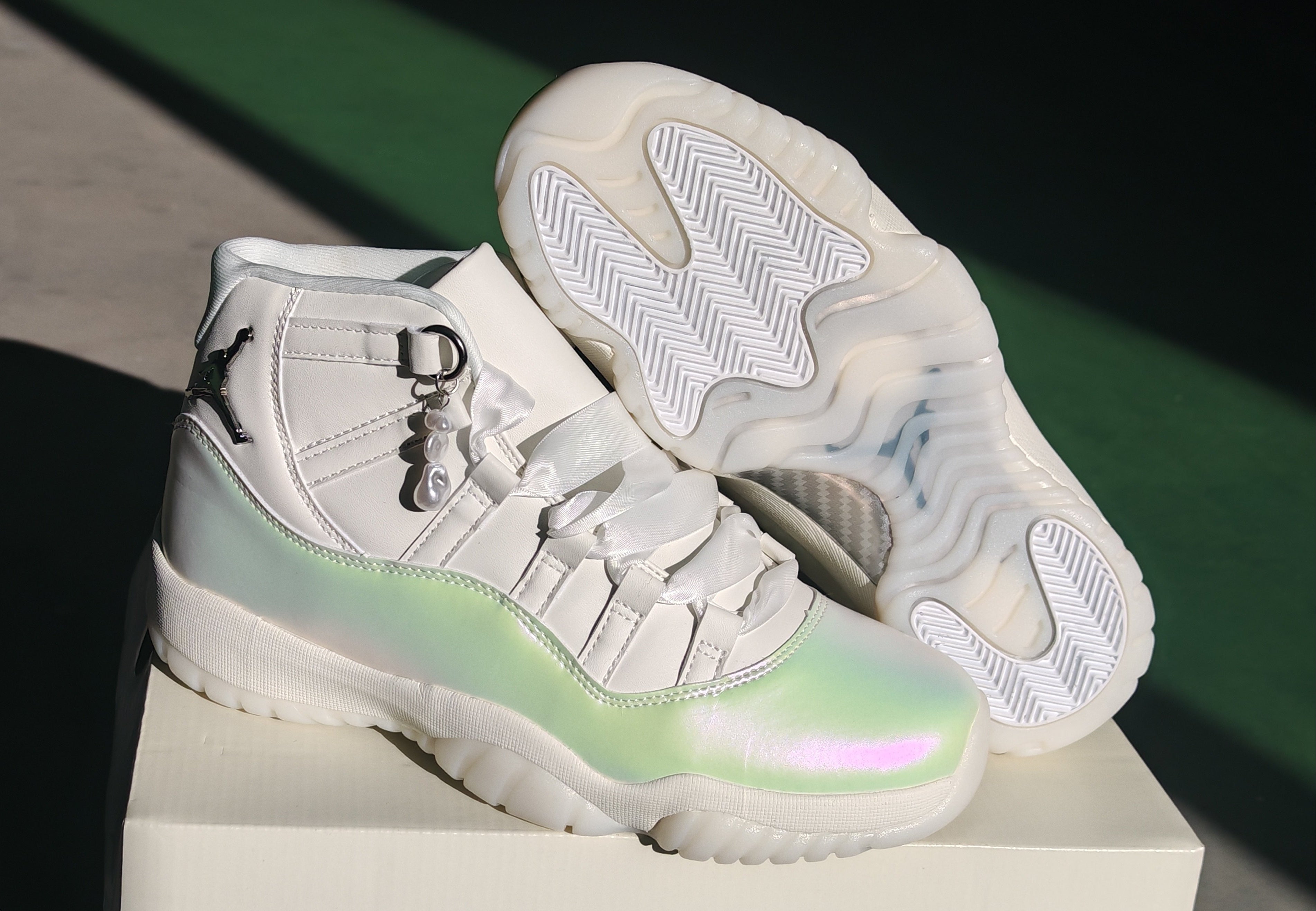 Jordan 11 – Design-Inspired "Pearl" Custom Tribute Build AJ11-PEARL-1114