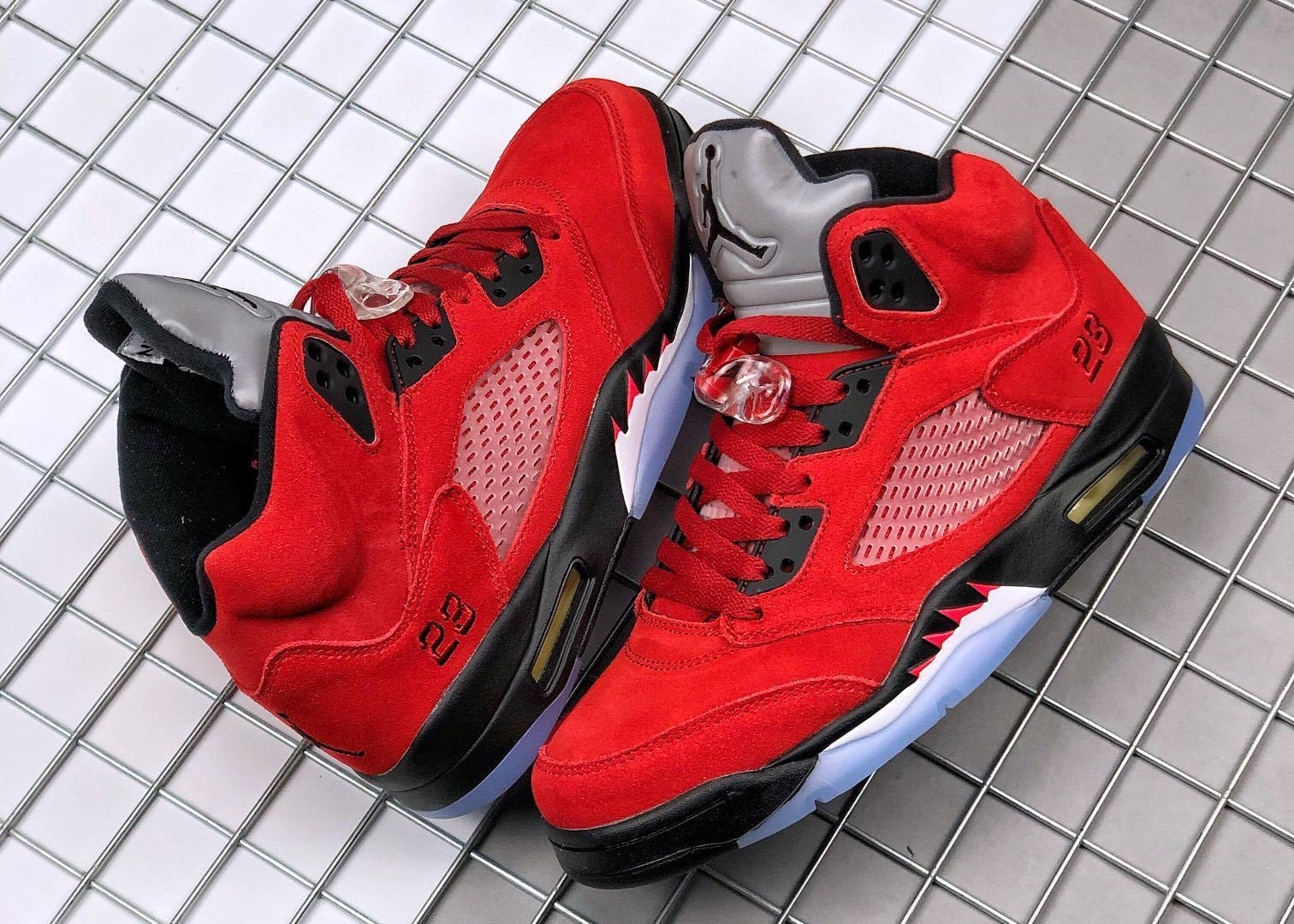 Jordan 5 – Design-Inspired "Raging Bull" Custom Tribute Build AJ5-RAGINGRED-513