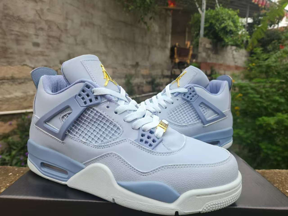 Jordan 4 Retro UNC PE - Carolina Blue & White Custom Tribute