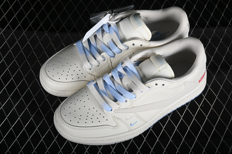 TS‑SB‑052 — SB Dunk “Travis Scott Supreme White/Carolina” — Fantasy Build