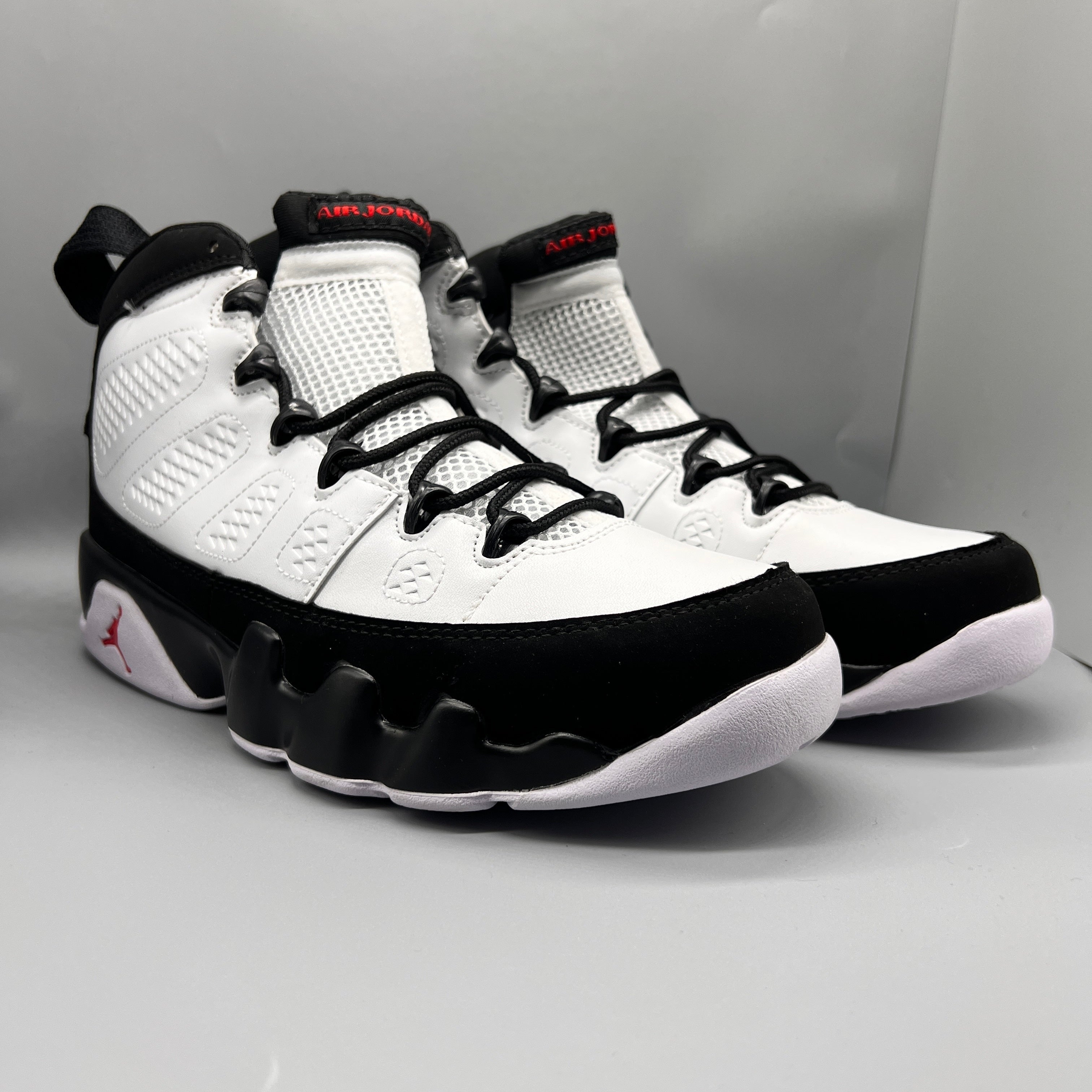 Jordan 9 – Design-Inspired "Space Jam" Custom Tribute Build AJ9-SPACEJAM-911