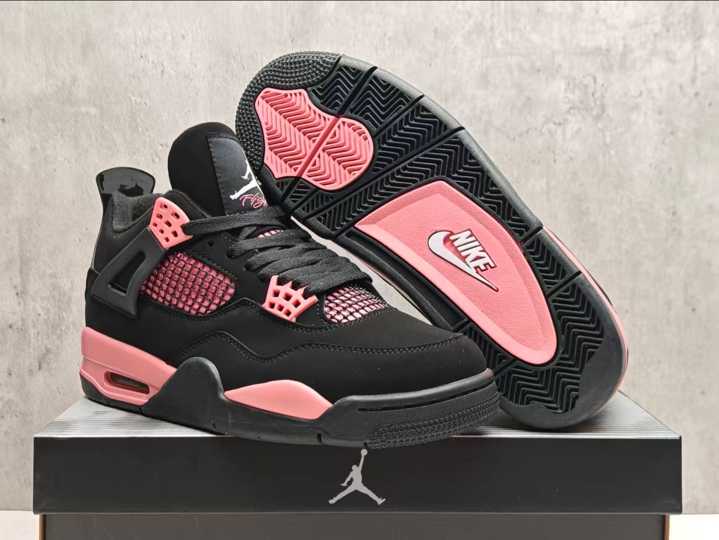 432 — Jordan 4 “Thunder Pack” — Design‑Inspired Sneaker Set