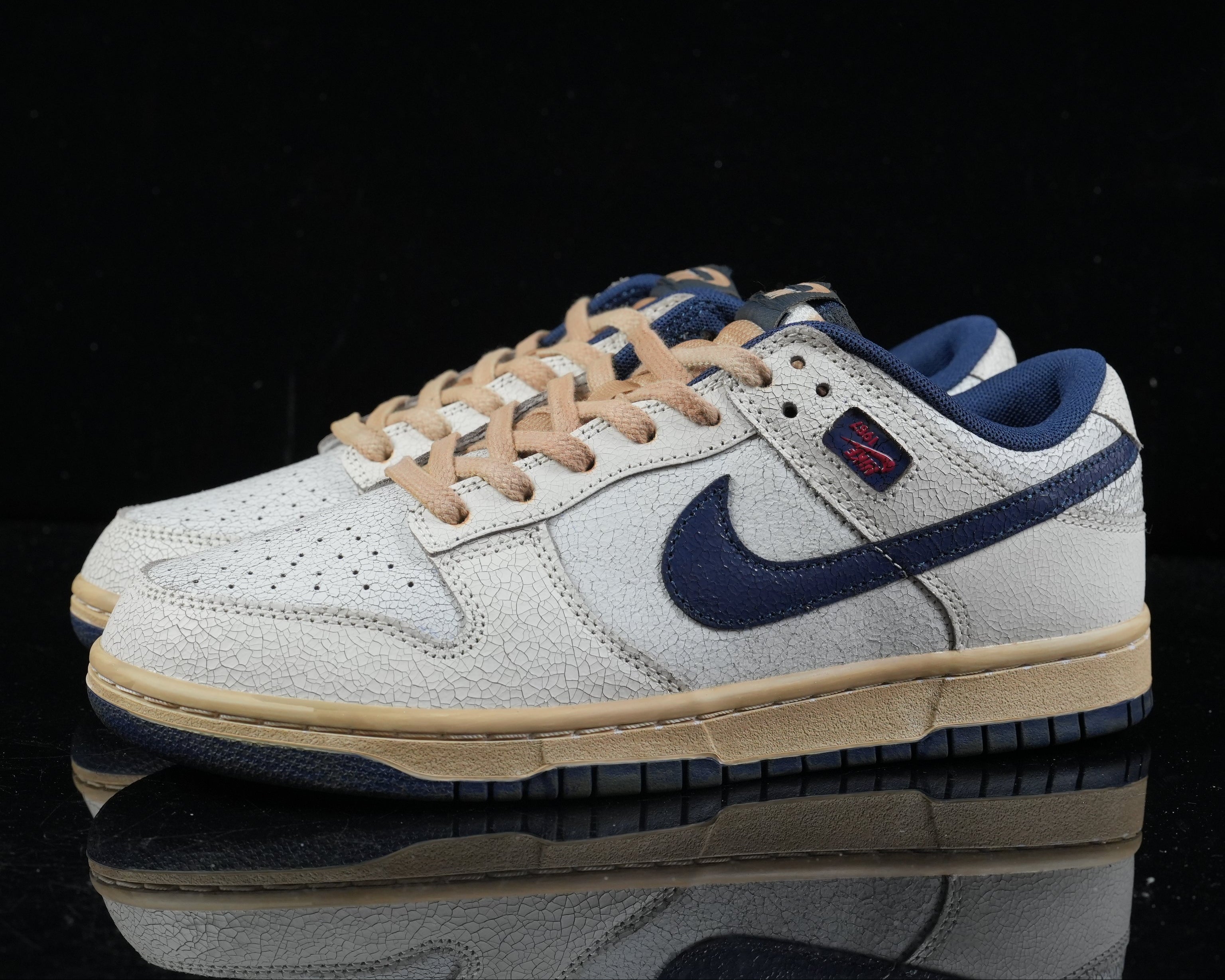 SB Dunk Low – Design-Inspired "Stranger Things" Custom Tribute Build SBDNK-082