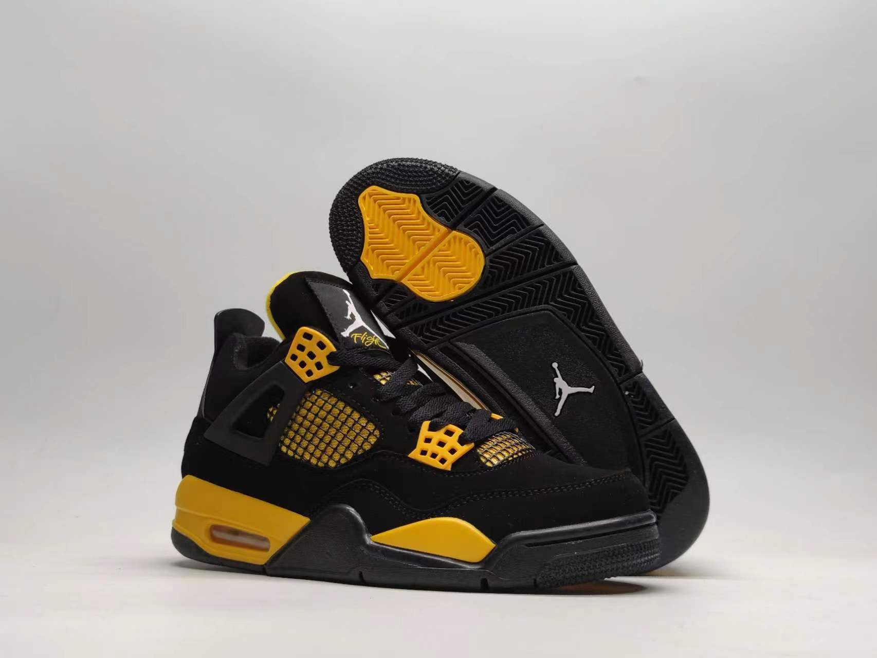 432 — Jordan 4 “Thunder Pack” — Design‑Inspired Sneaker Set
