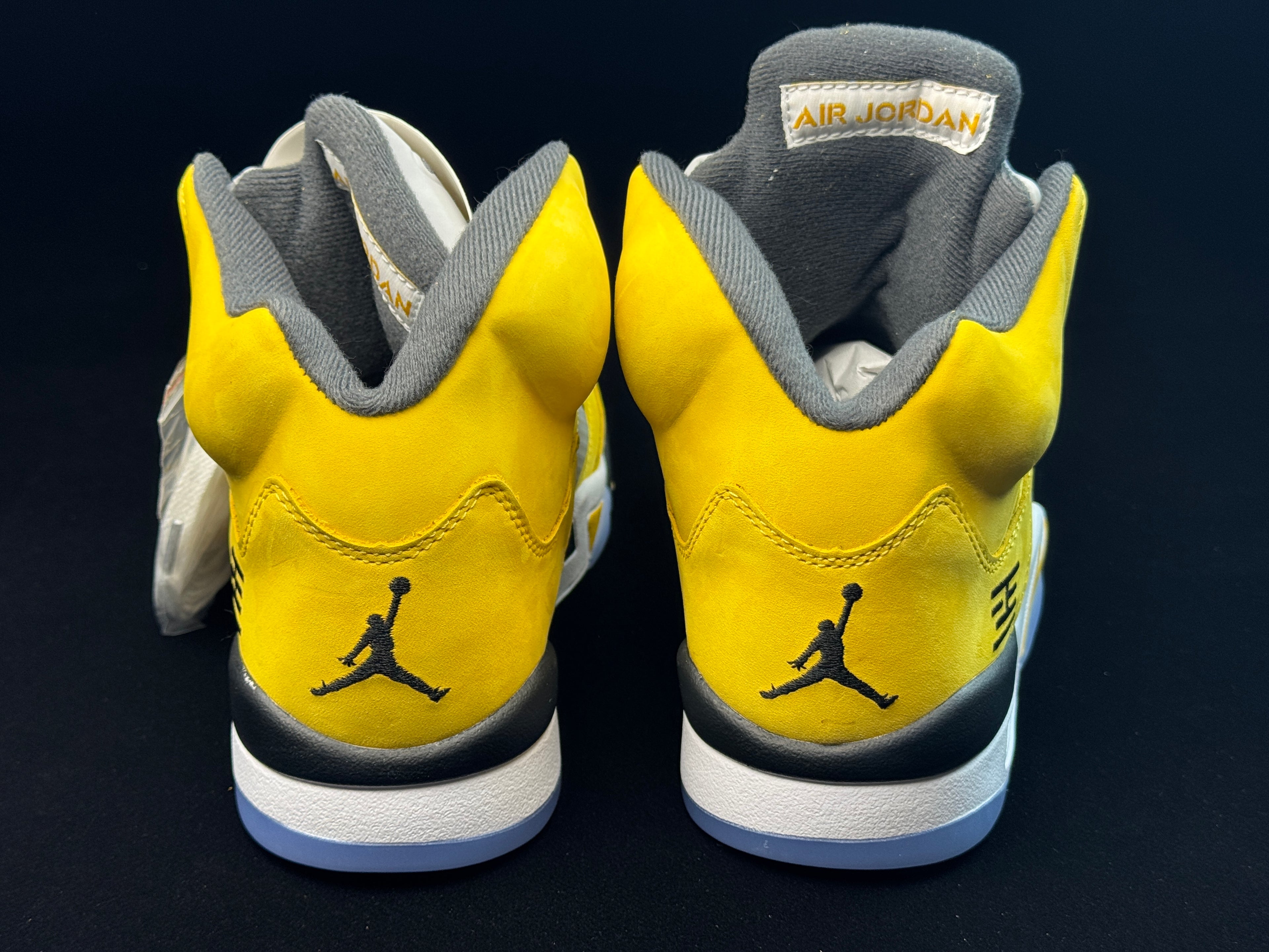 Jordan 5 – Design-Inspired "Tokyo" Custom Tribute Build AJ5-TOKYO-514