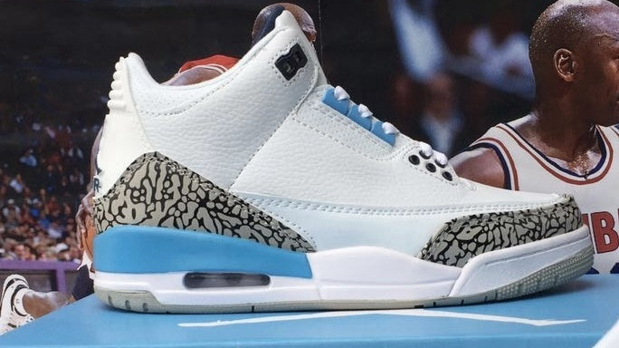 Jordan 3 - Design‑Inspired "UNC" Custom Tribute Build AJ3-UNC-332