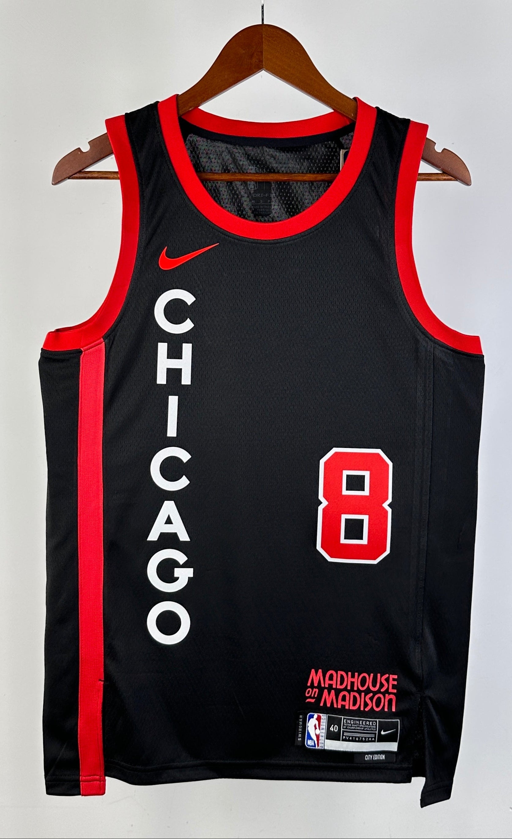 Chicago Bulls — Zach LaVine #8 City Edition Jersey (Black)