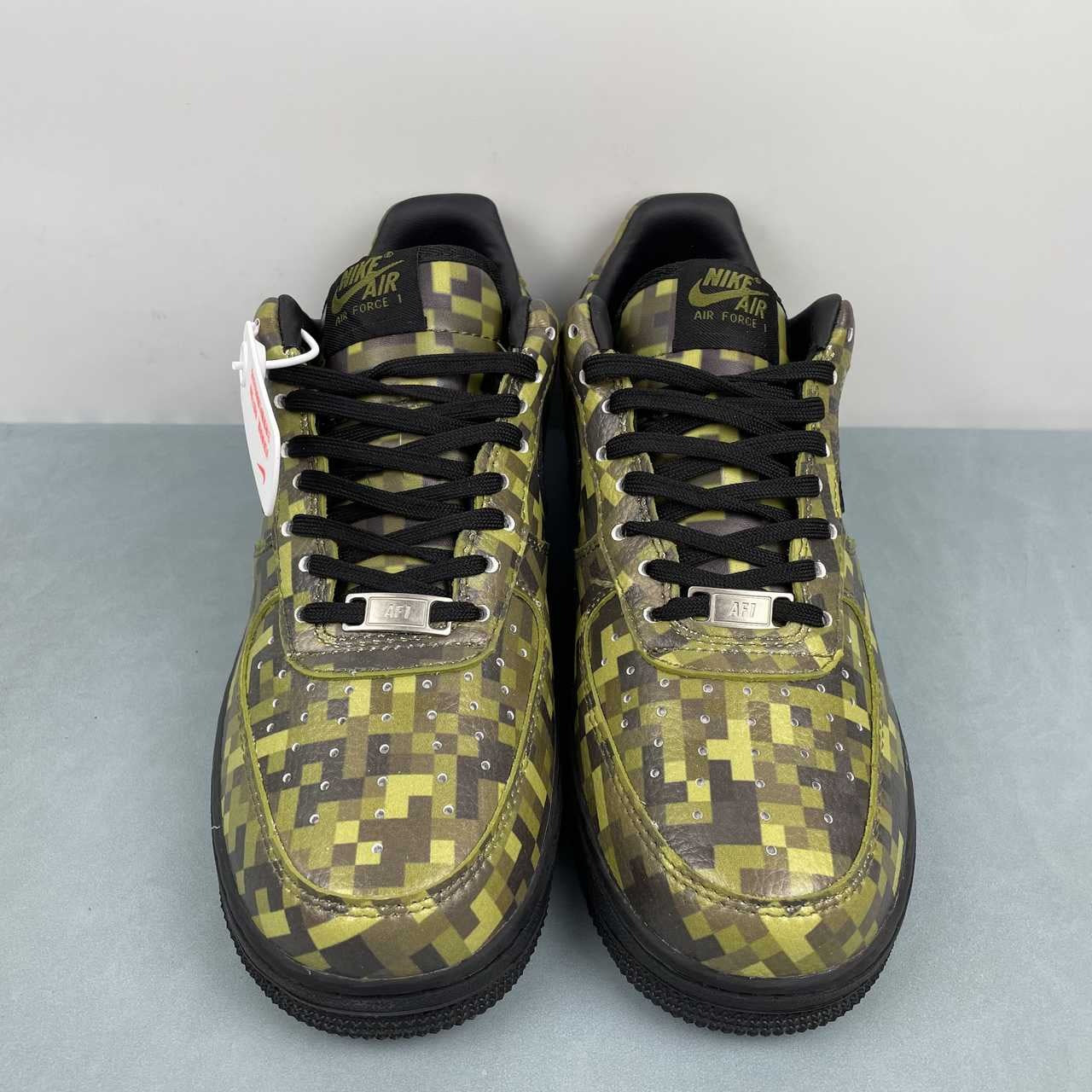 Nike Air Force 1 – Design-Inspired "Minecraft – Digital Camo" Fantasy Build AF1-024
